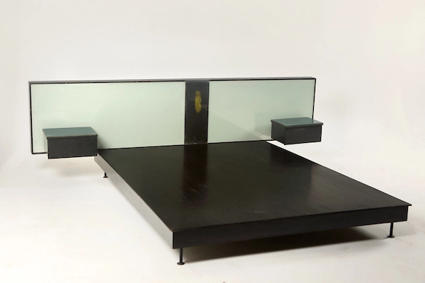 Bed — Abraham Palatnik