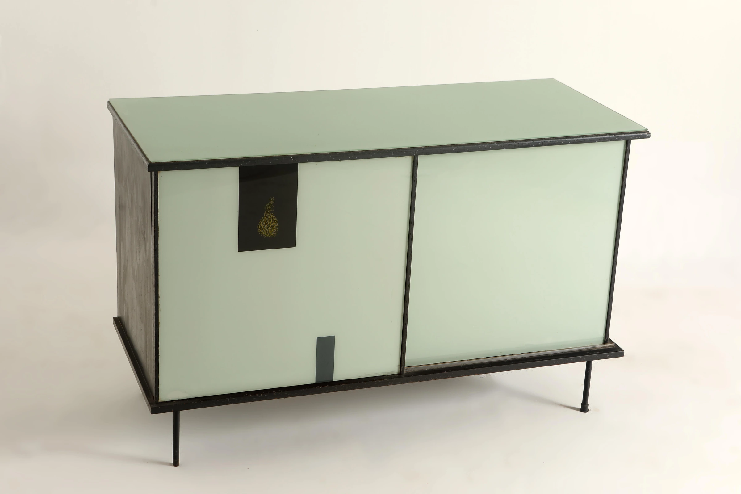 Cabinet — Abraham Palatnik