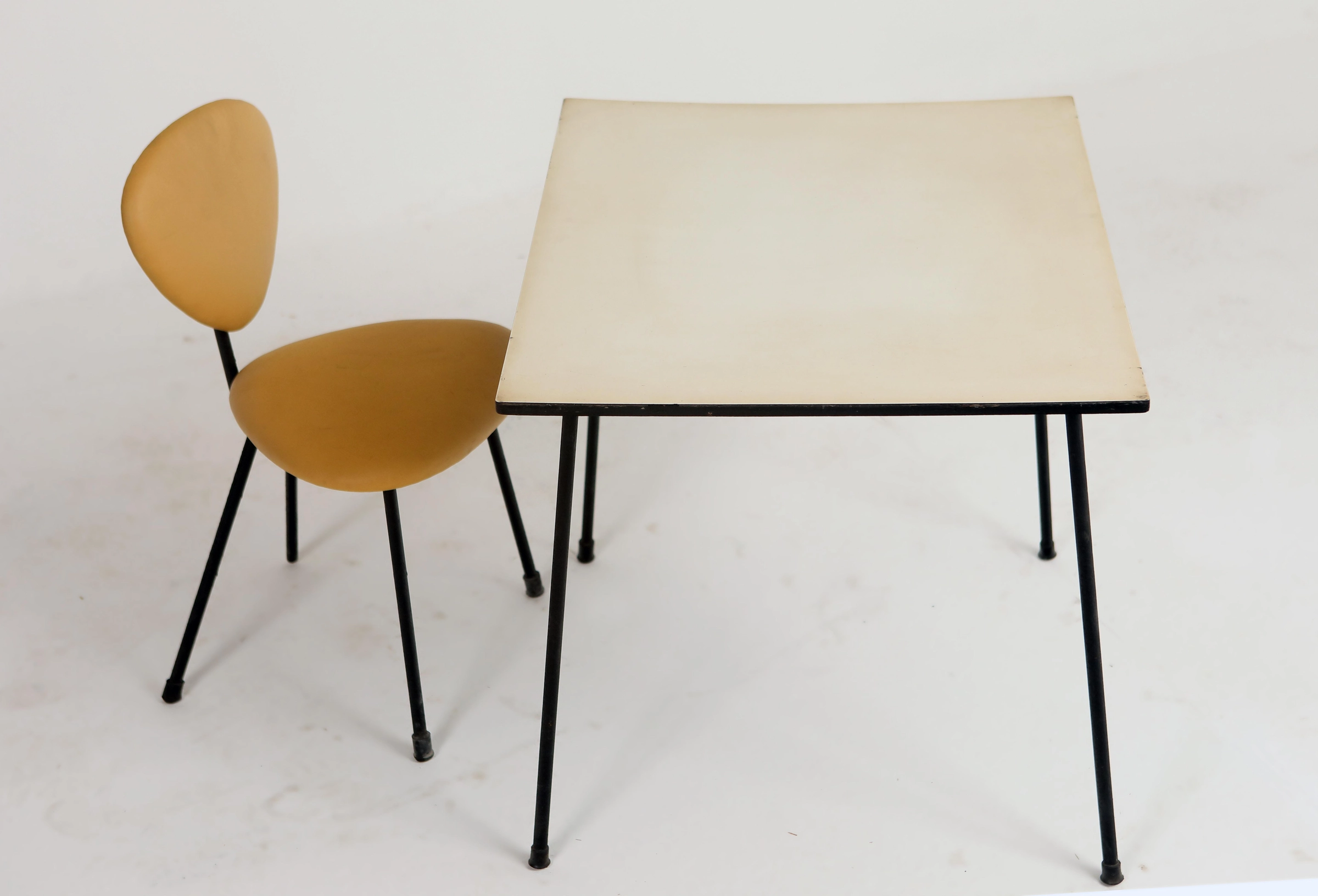 Chair — Abraham Palatnik
