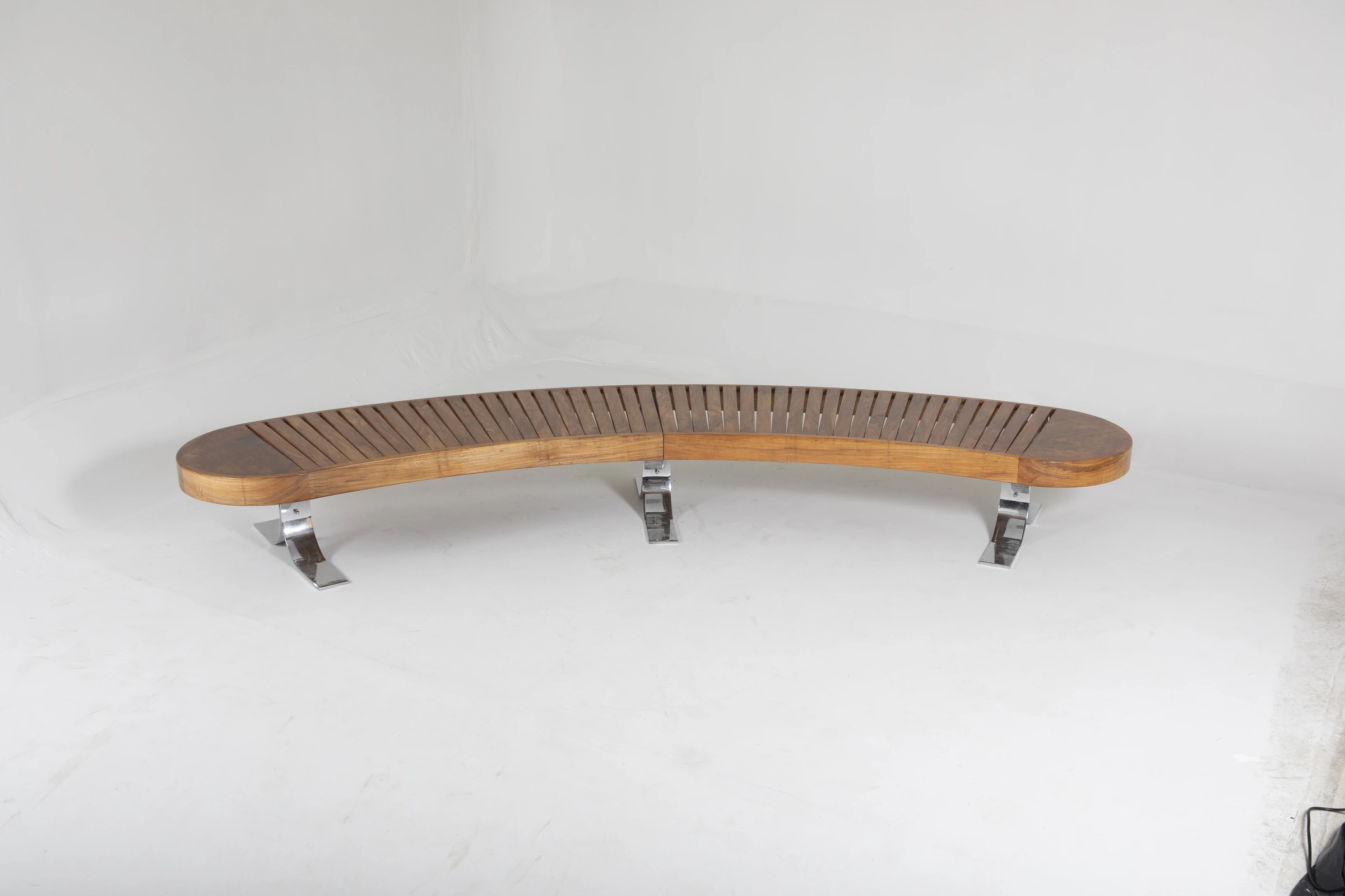 Curved bench, Carlo Hauner & Martin Eisler — photo 3