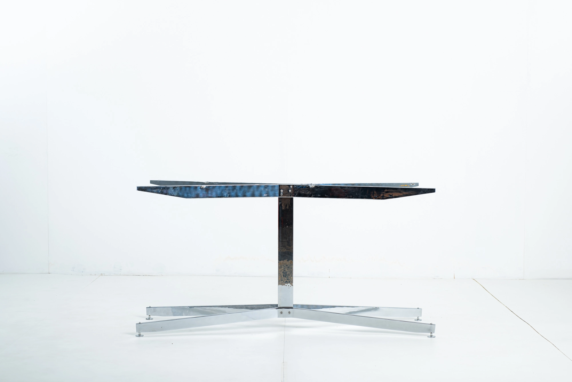 Metal table base, Carlo Hauner & Martin Eisler — photo 13