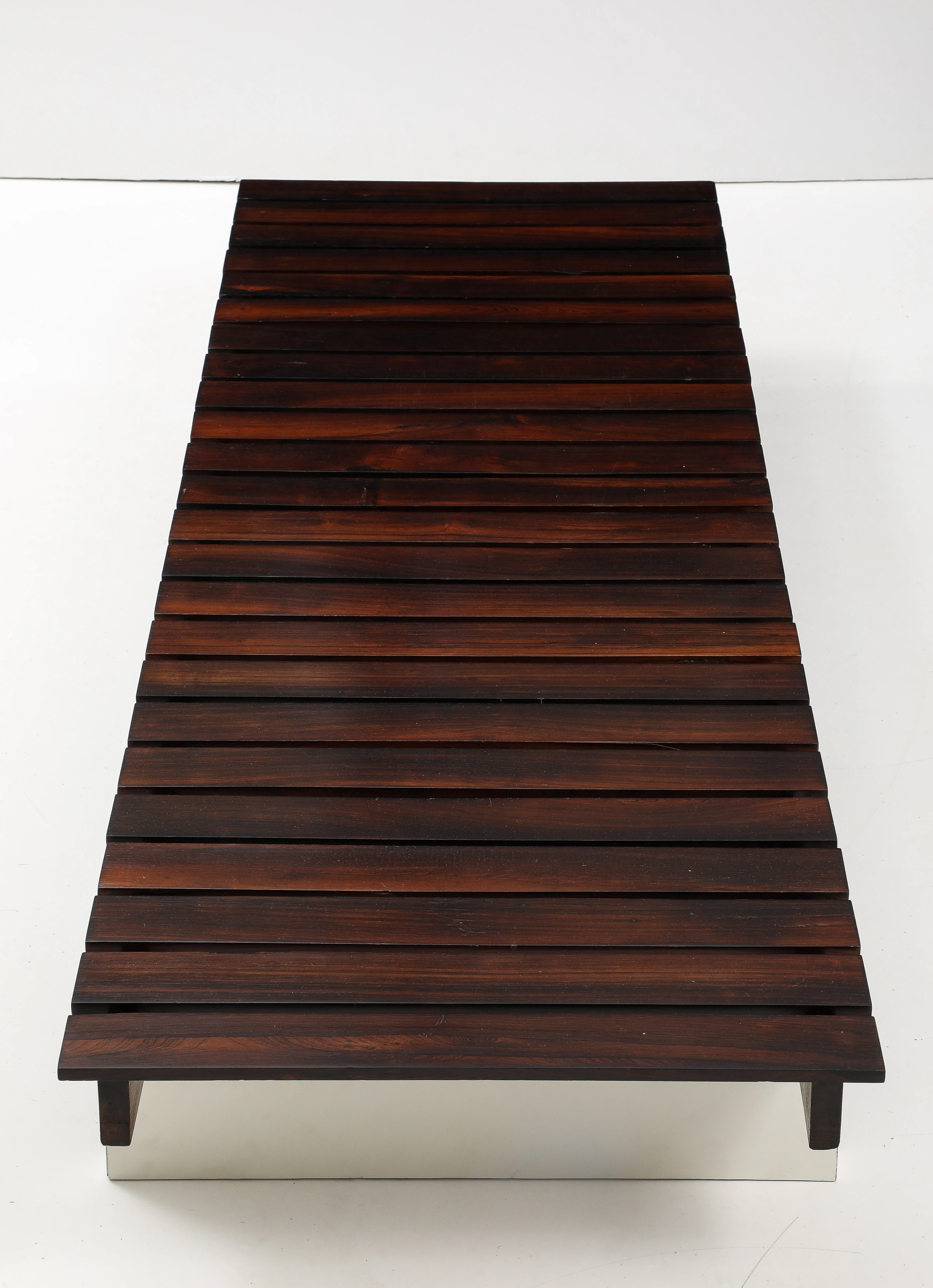 Bench, Celina Decorações — photo 10