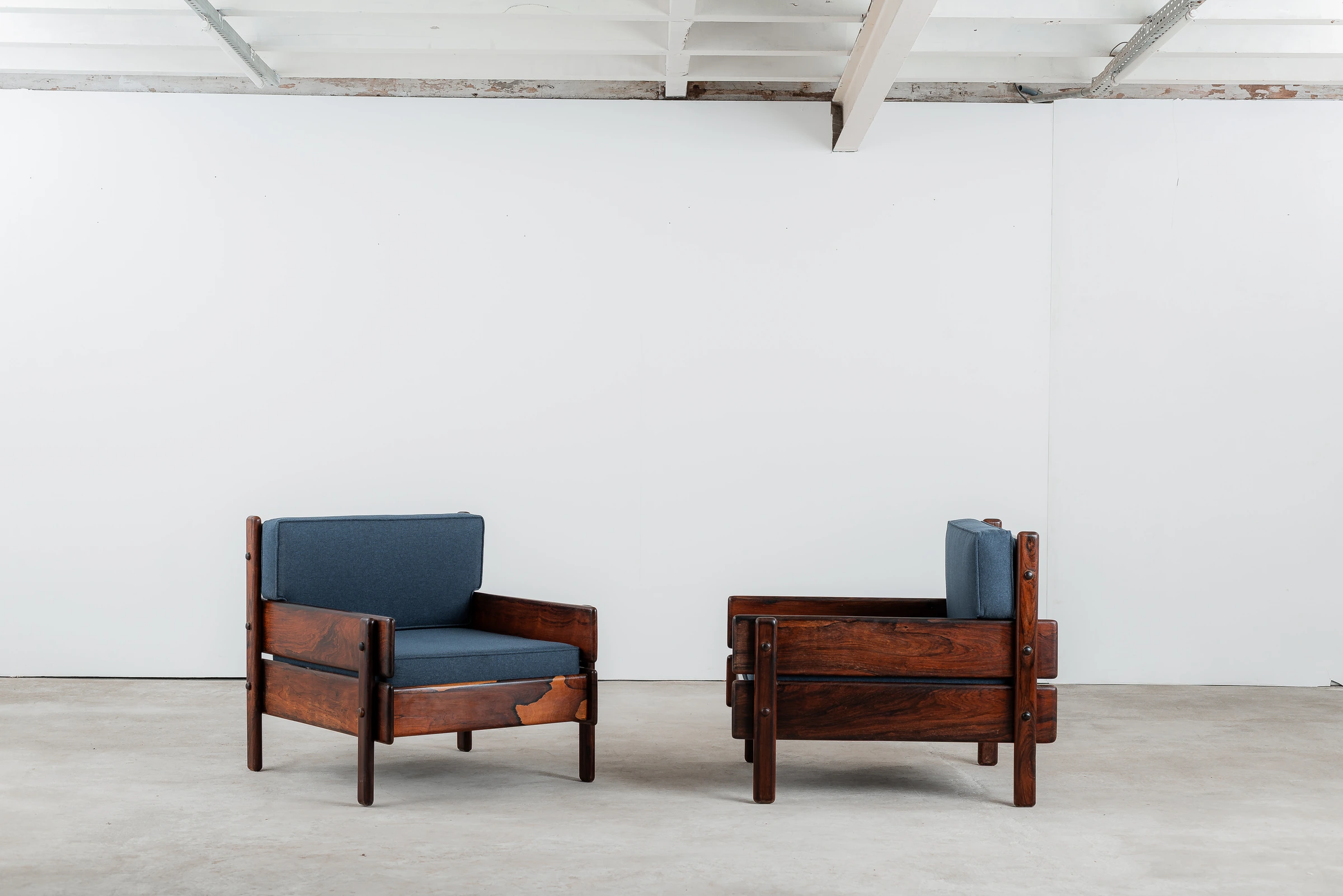 Pair of armchairs — Celina Decorações