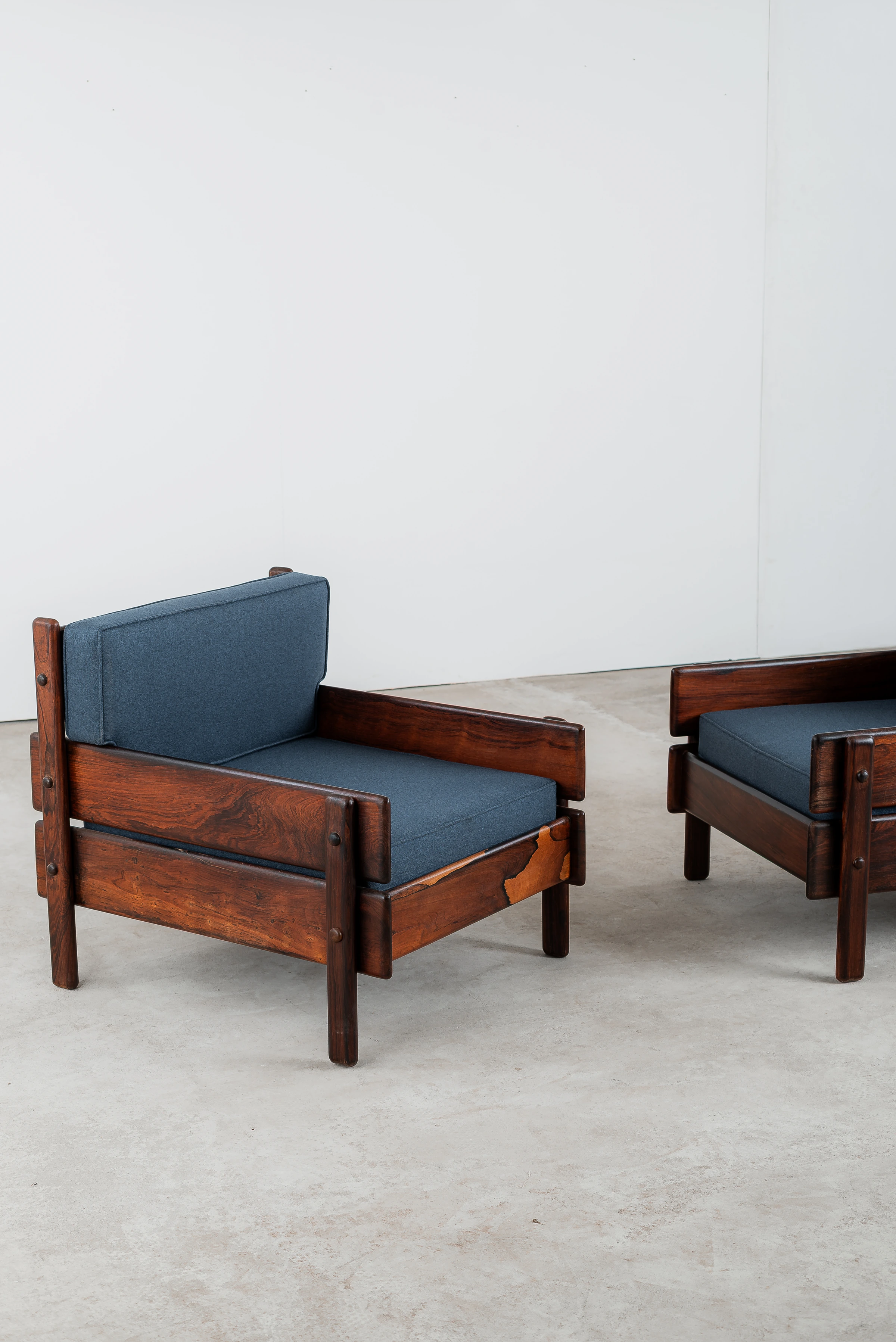 Pair of armchairs, Celina Decorações — photo 5