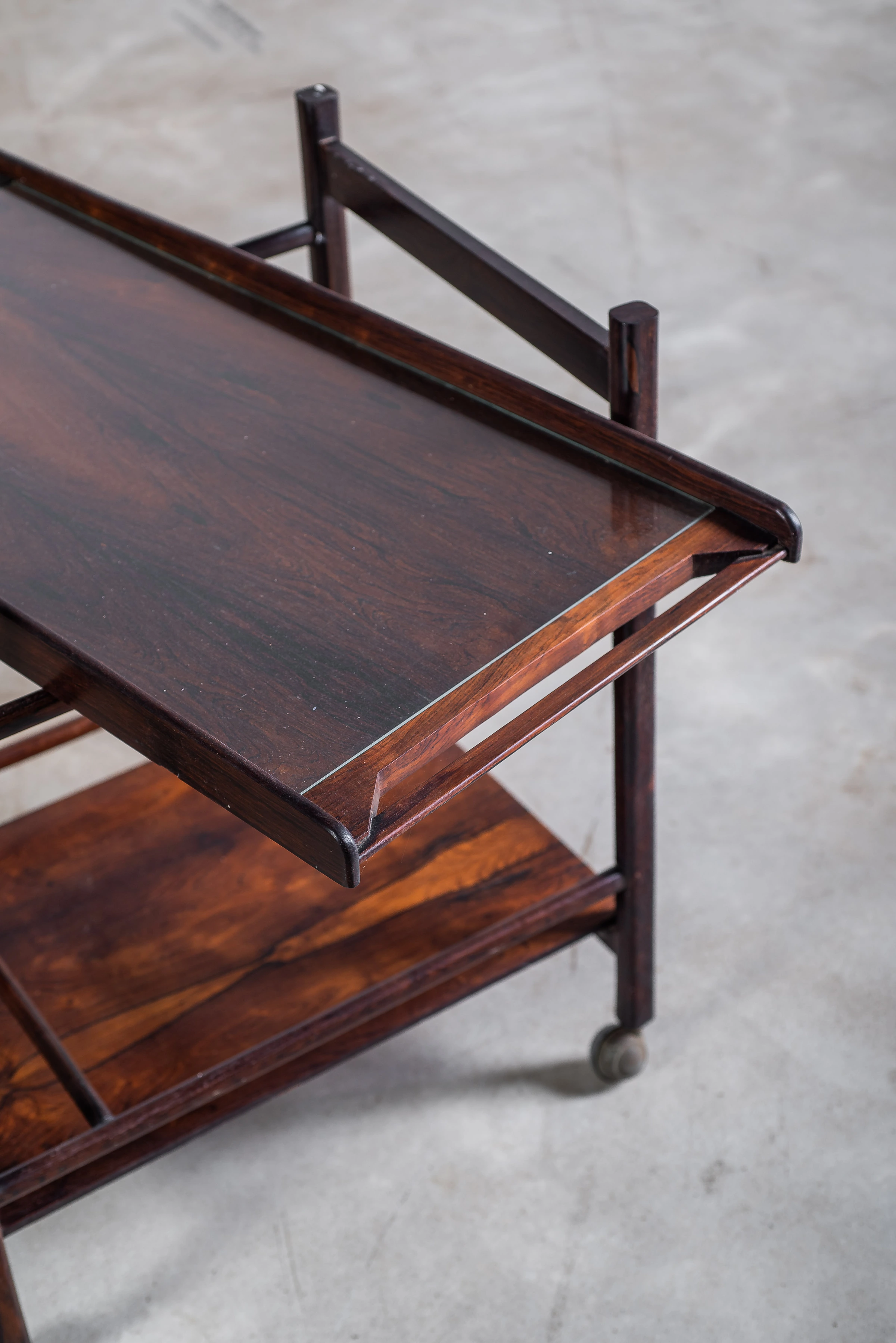 Tea cart, Celina Decorações — photo 6