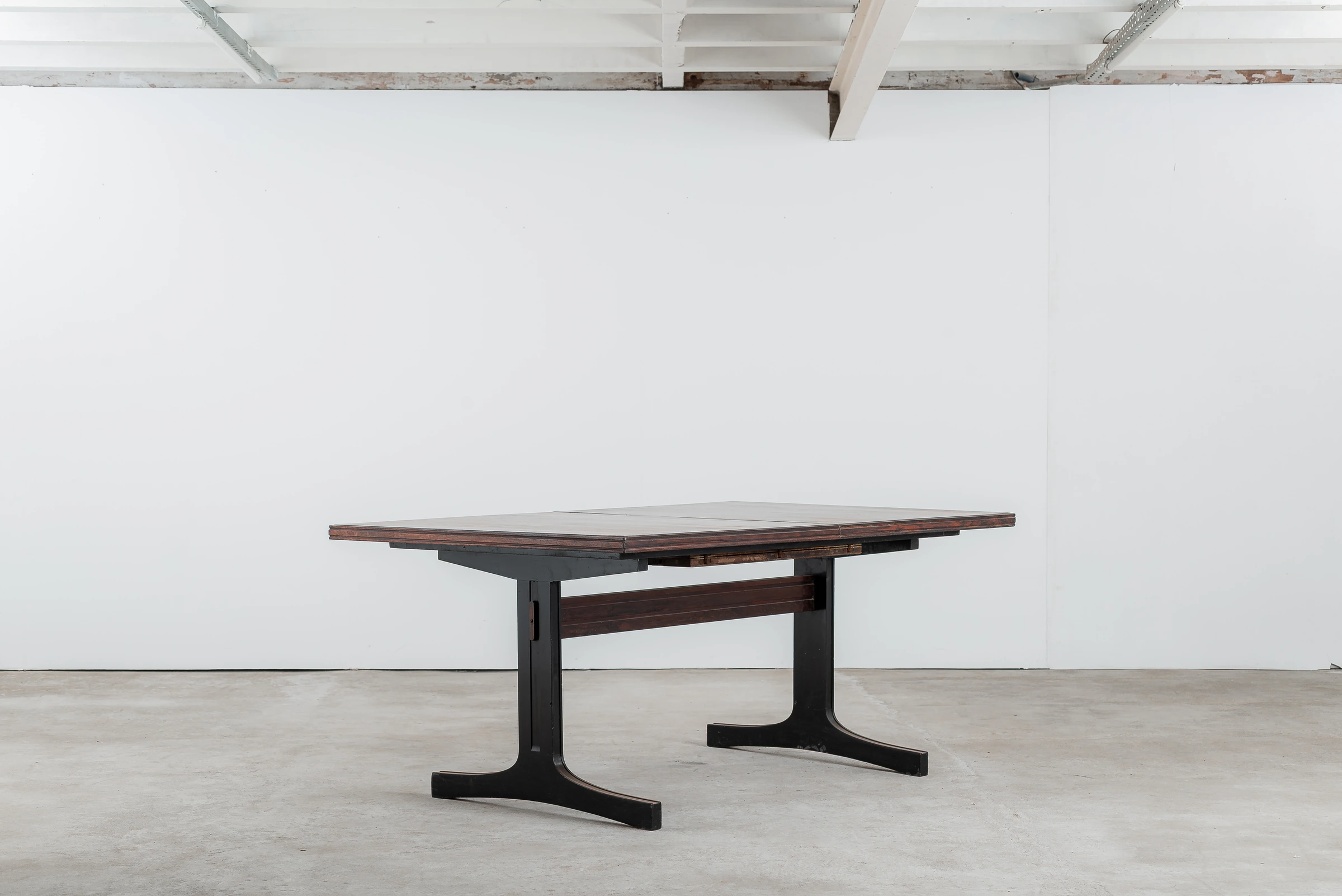 Extendable table, Móveis Cimo — photo 2