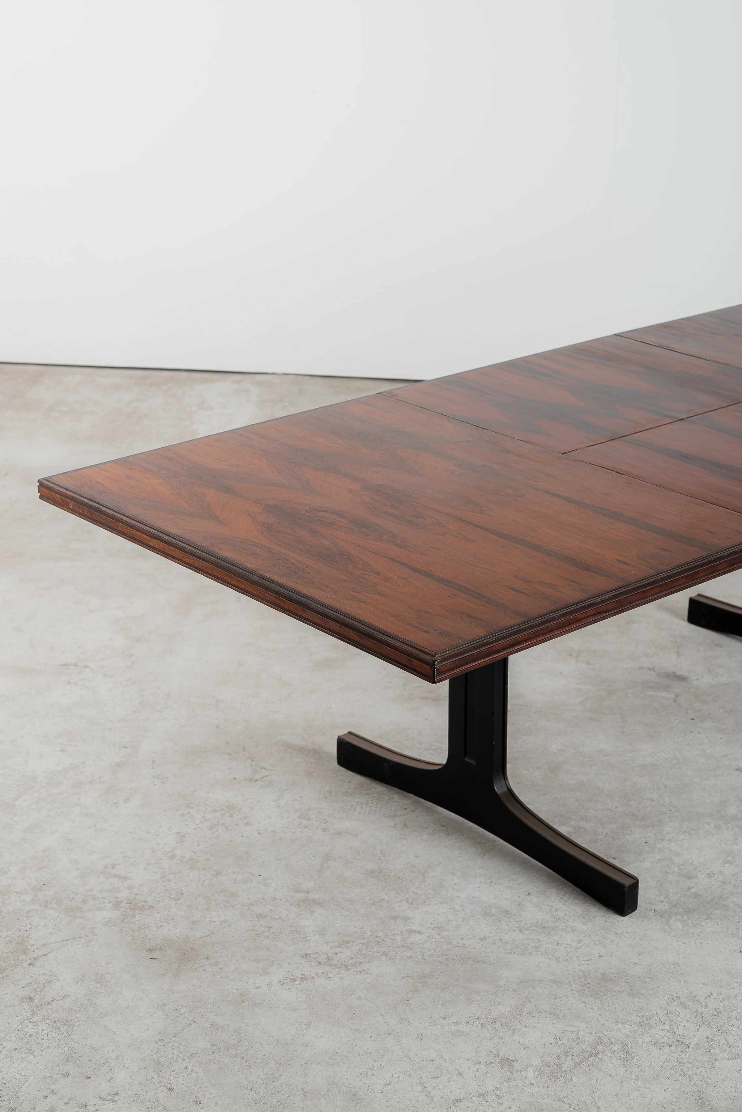 Extendable table, Móveis Cimo — photo 3