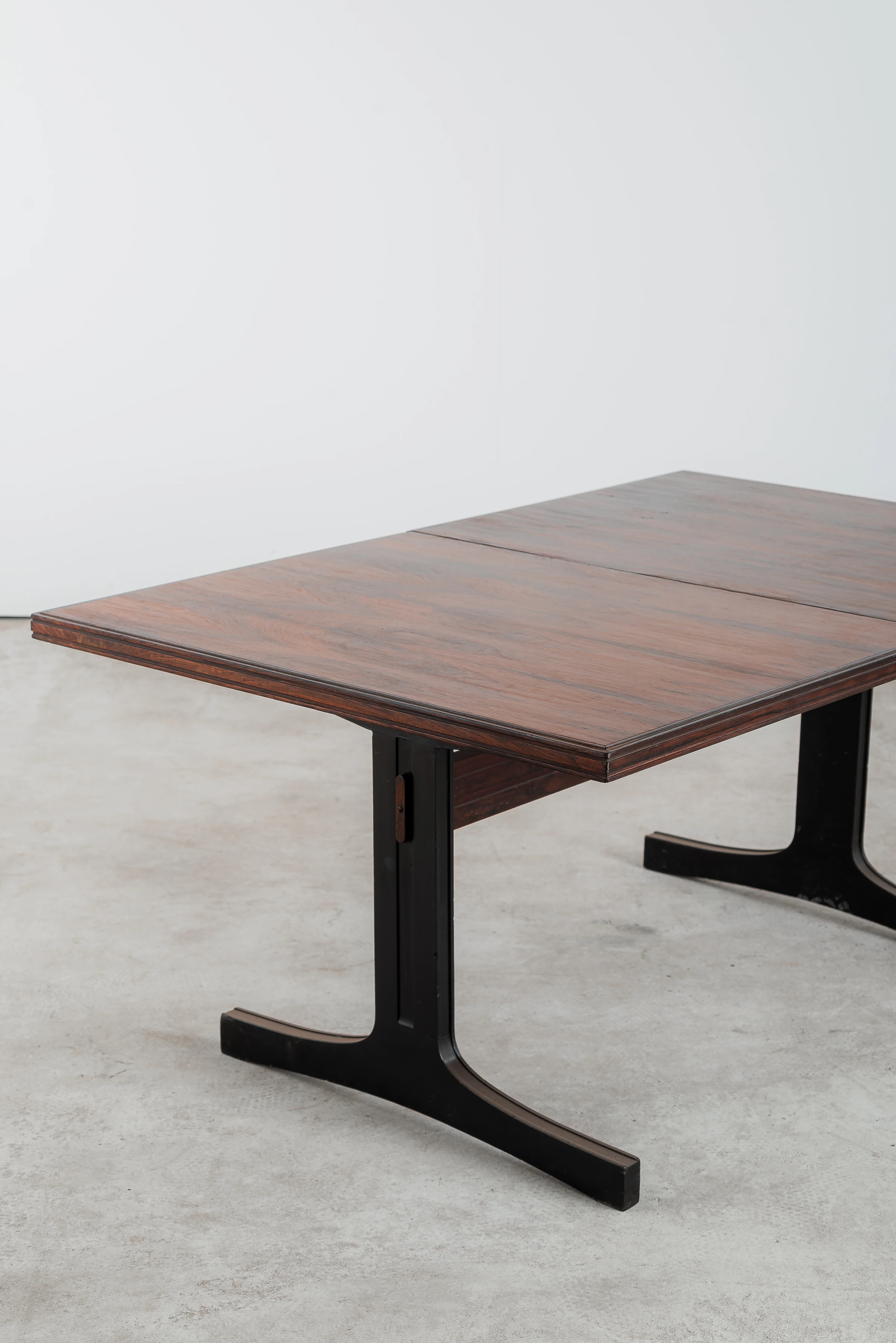 Extendable table, Móveis Cimo — photo 5