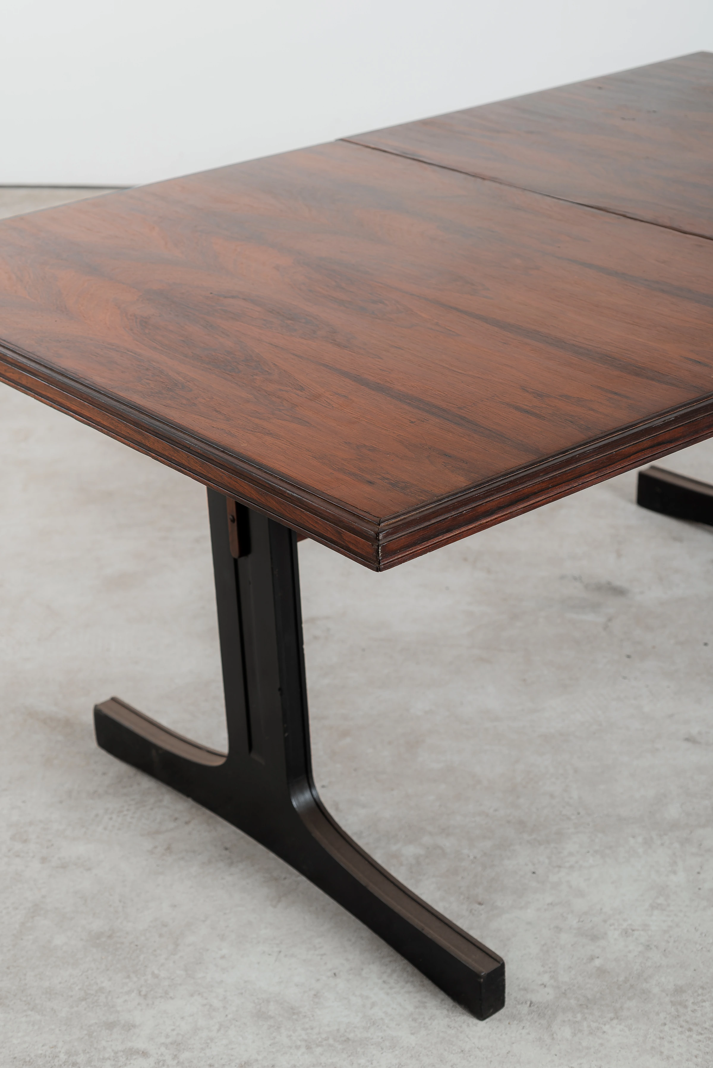 Extendable table, Móveis Cimo — photo 6