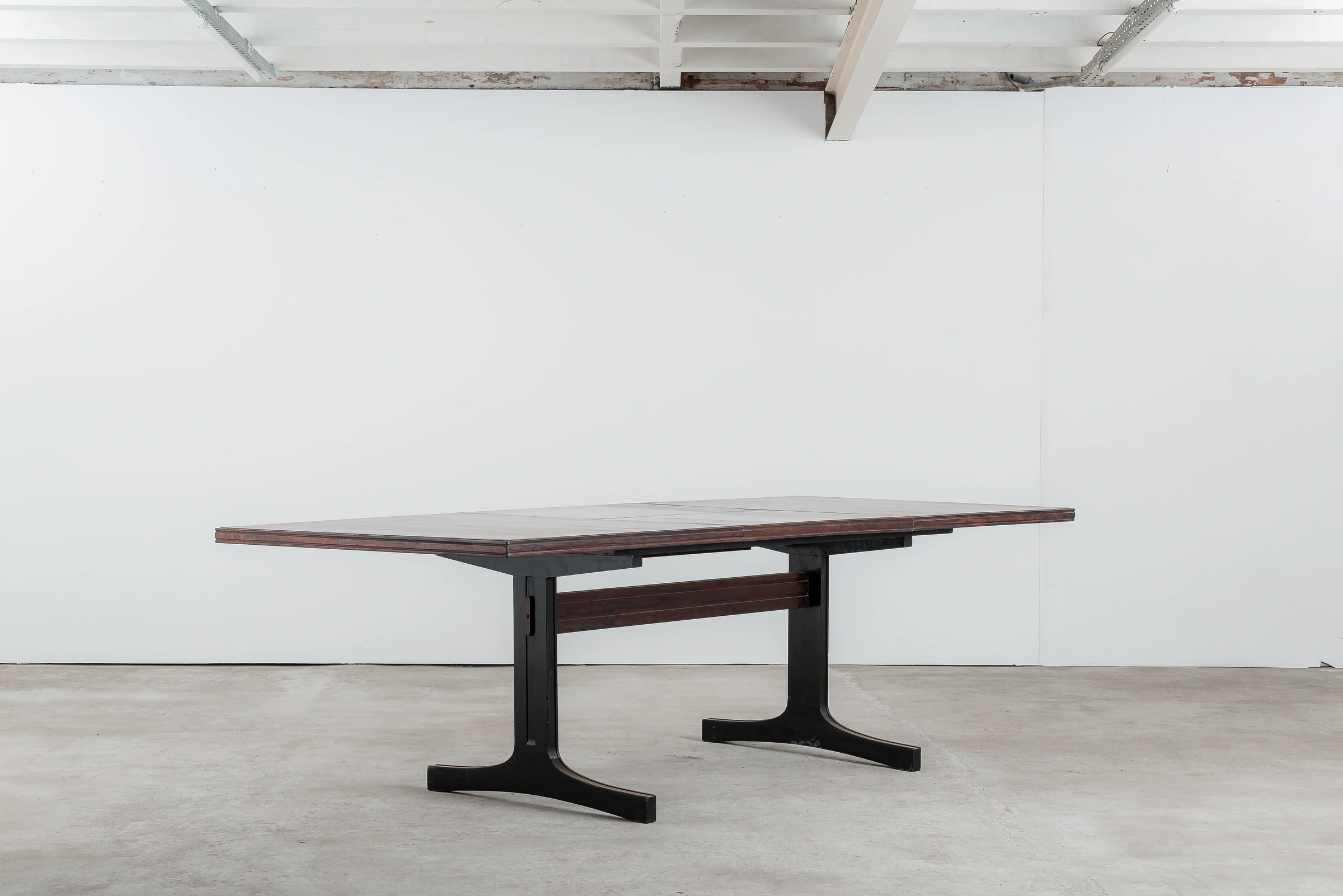Extendable table, Móveis Cimo — photo 9
