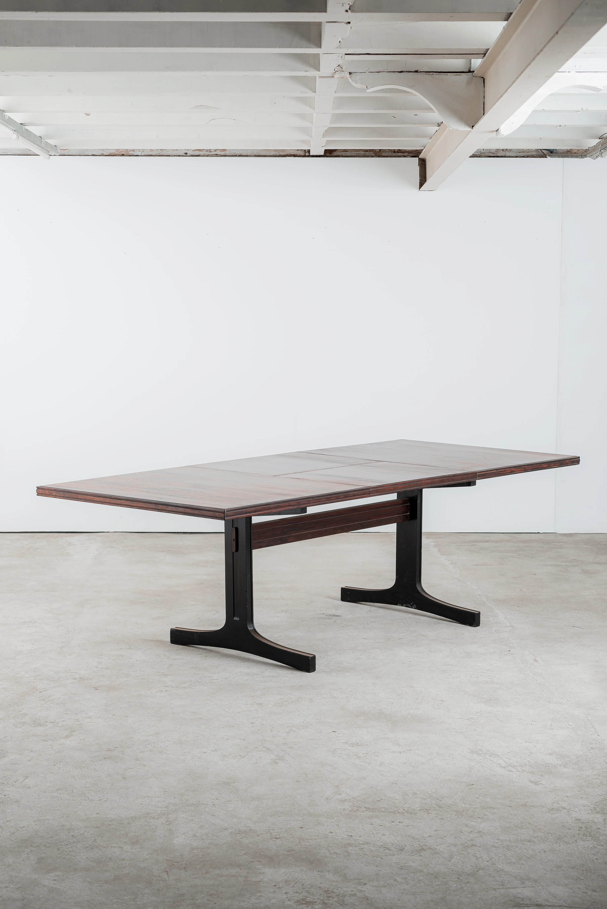 Extendable table, Móveis Cimo — photo 10