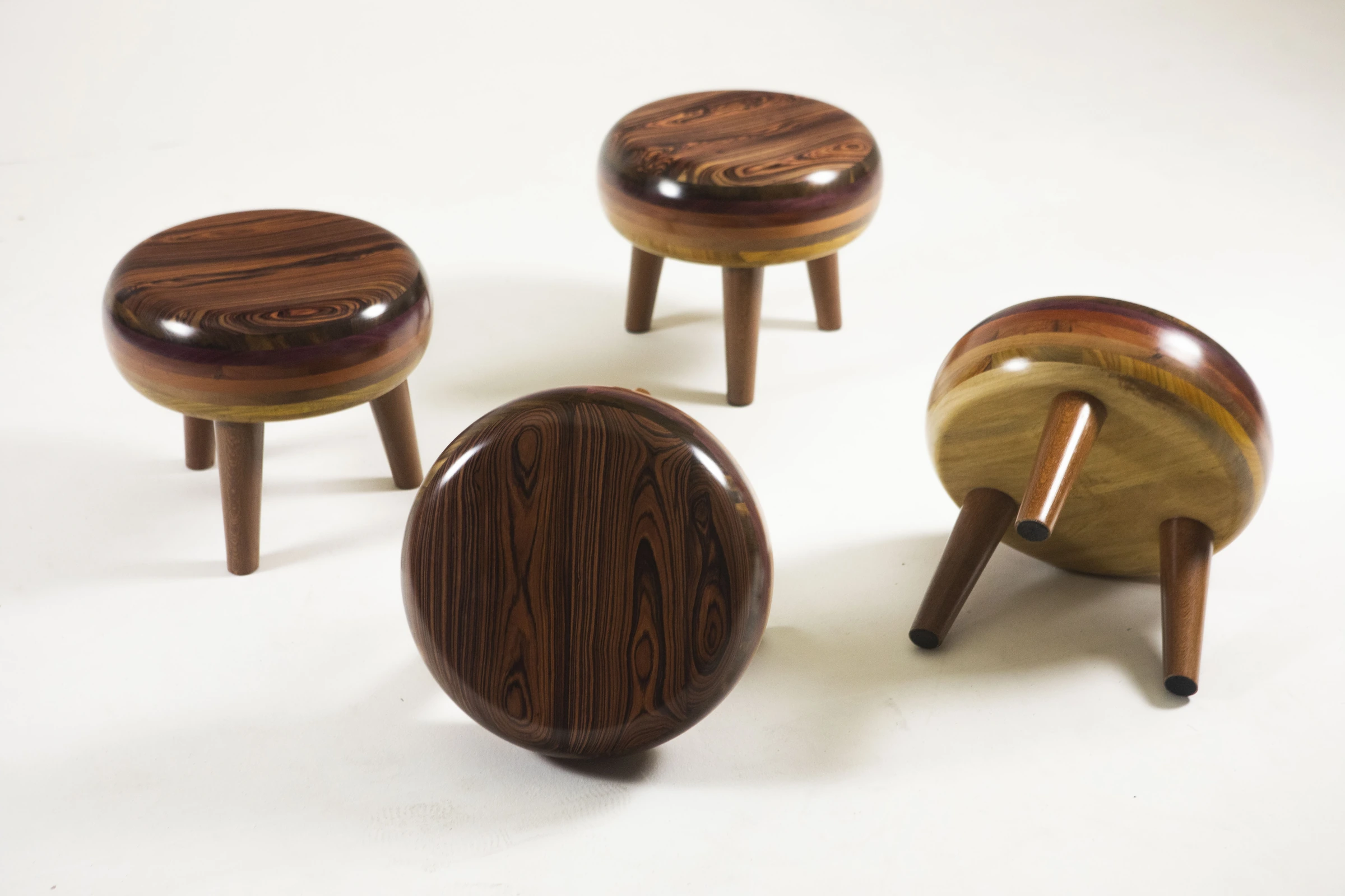 Buati stools, DJ Papagaio — photo 2