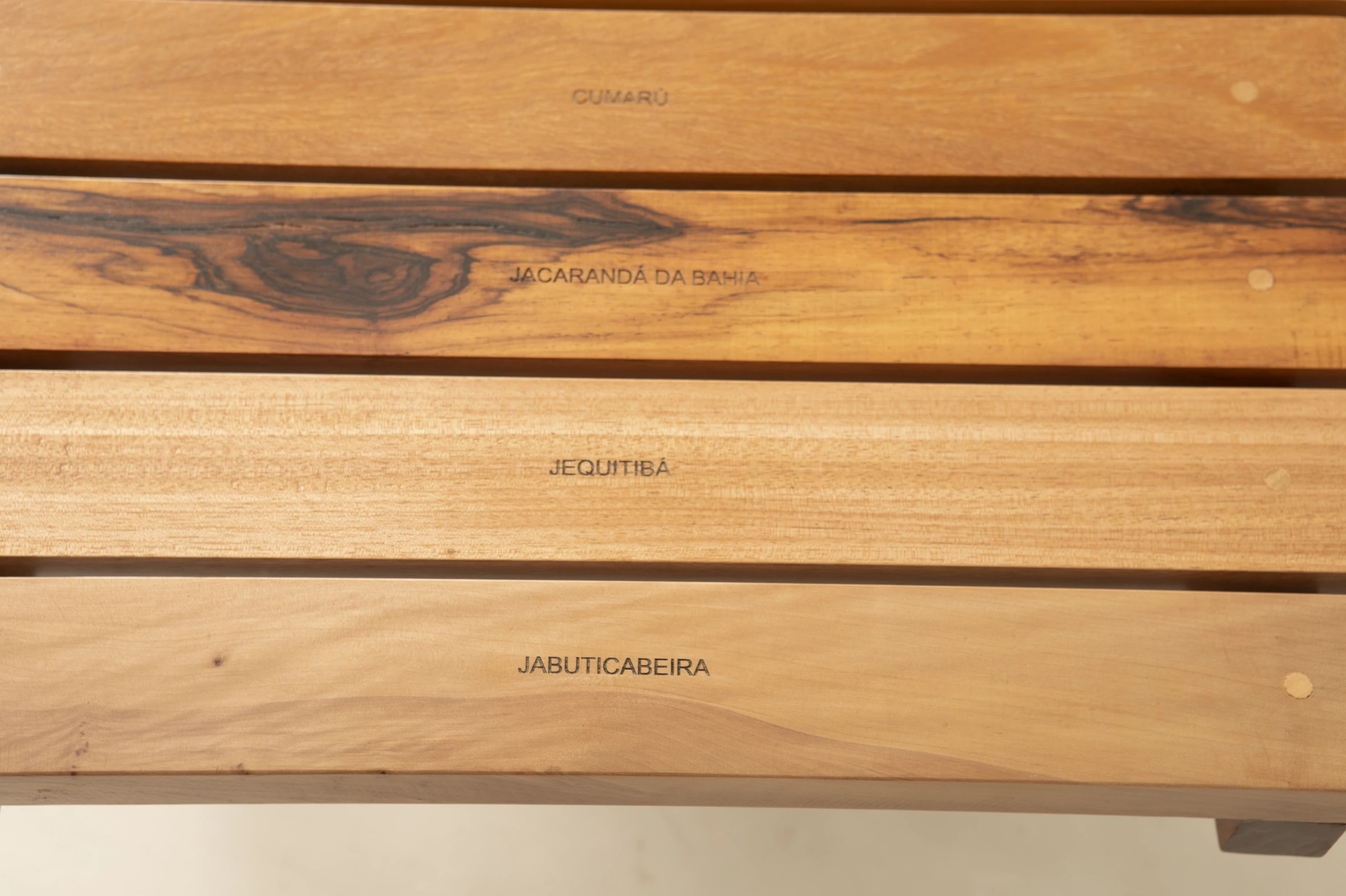 Xiloteca S-12 bench, DJ Papagaio — photo 8