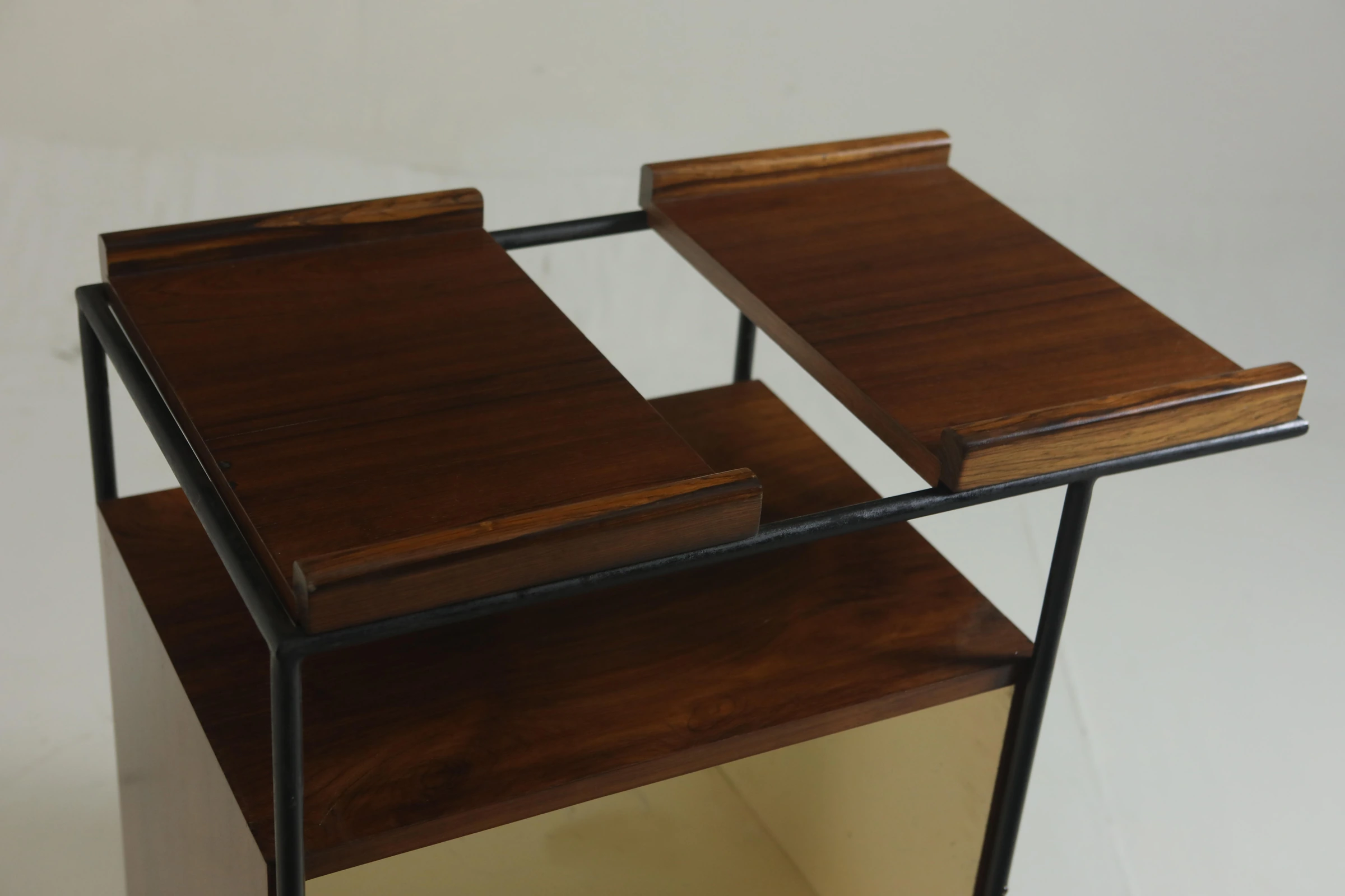 Tea cart, Geraldo de Barros — photo 4