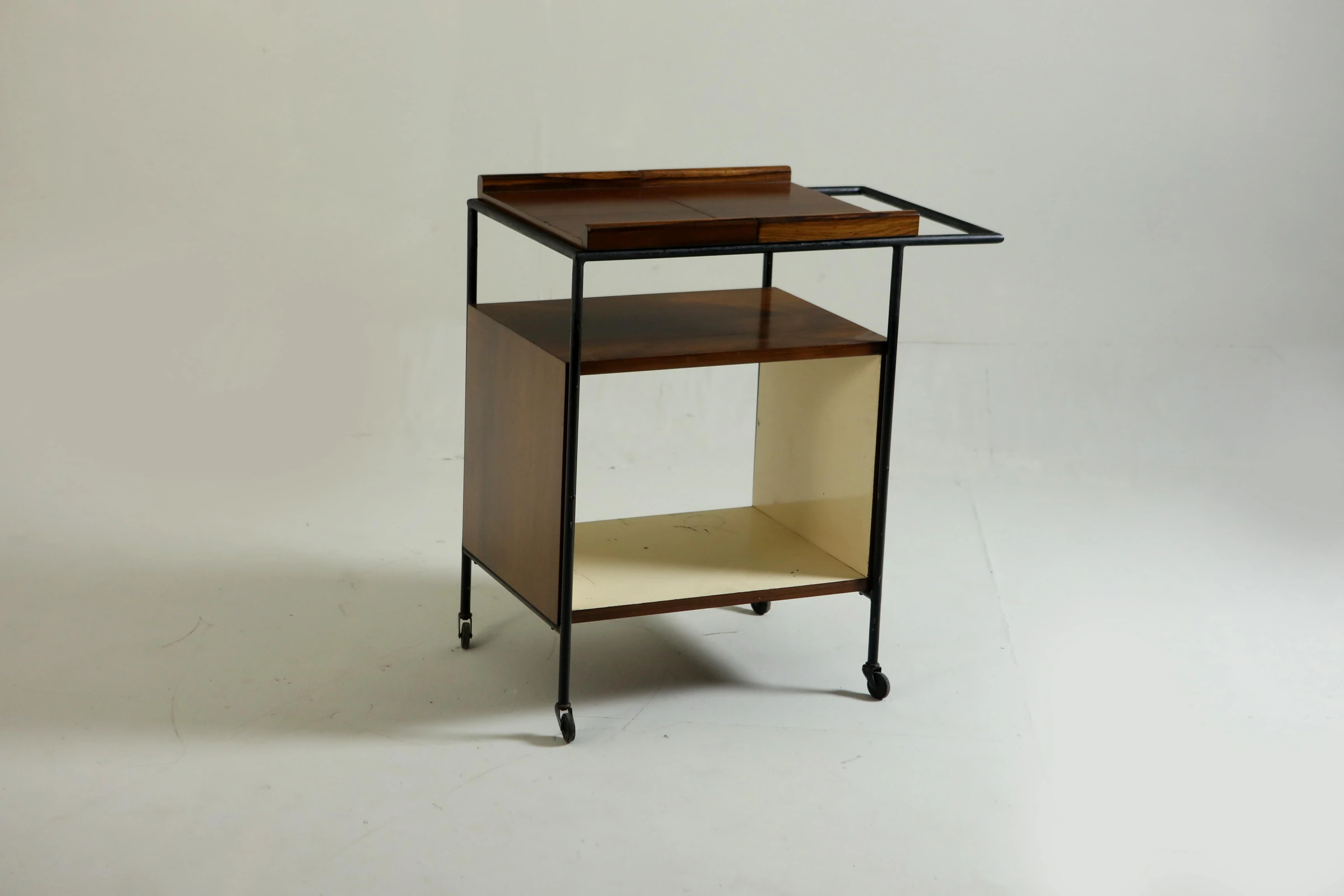 Tea cart, Geraldo de Barros — photo 7