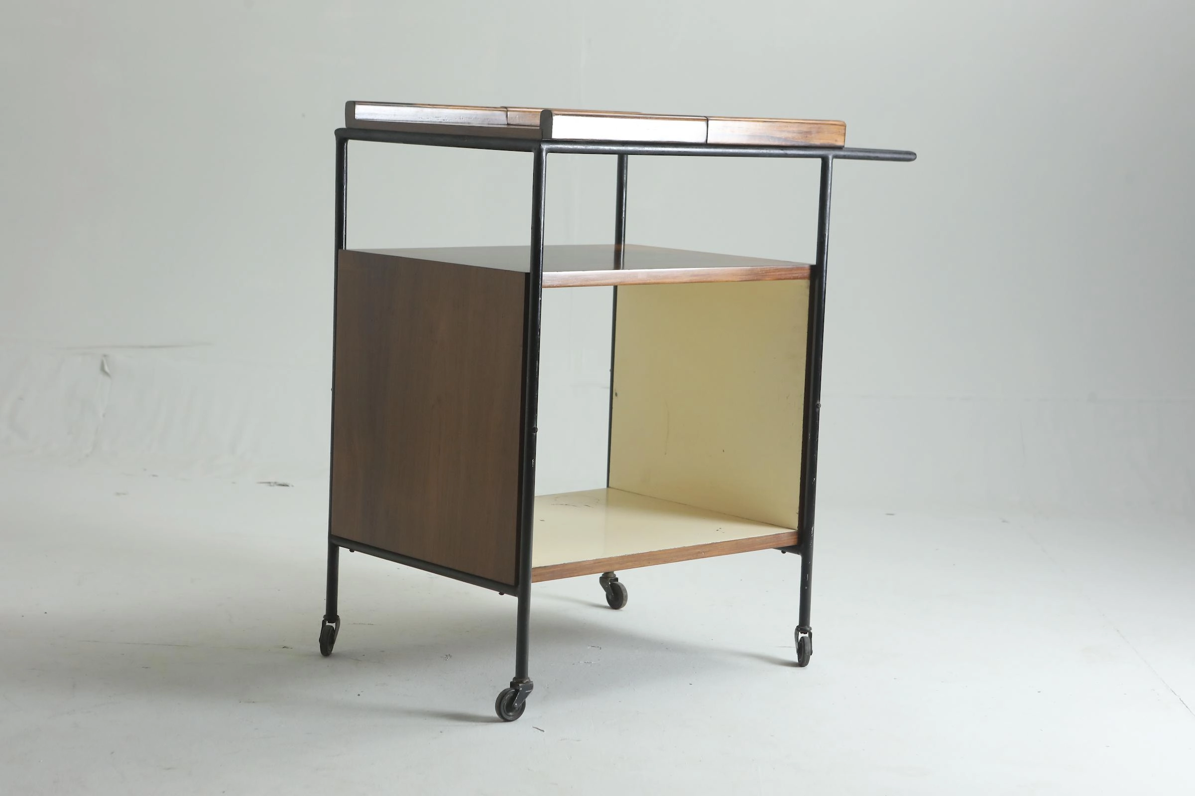 Tea cart, Geraldo de Barros — photo 10