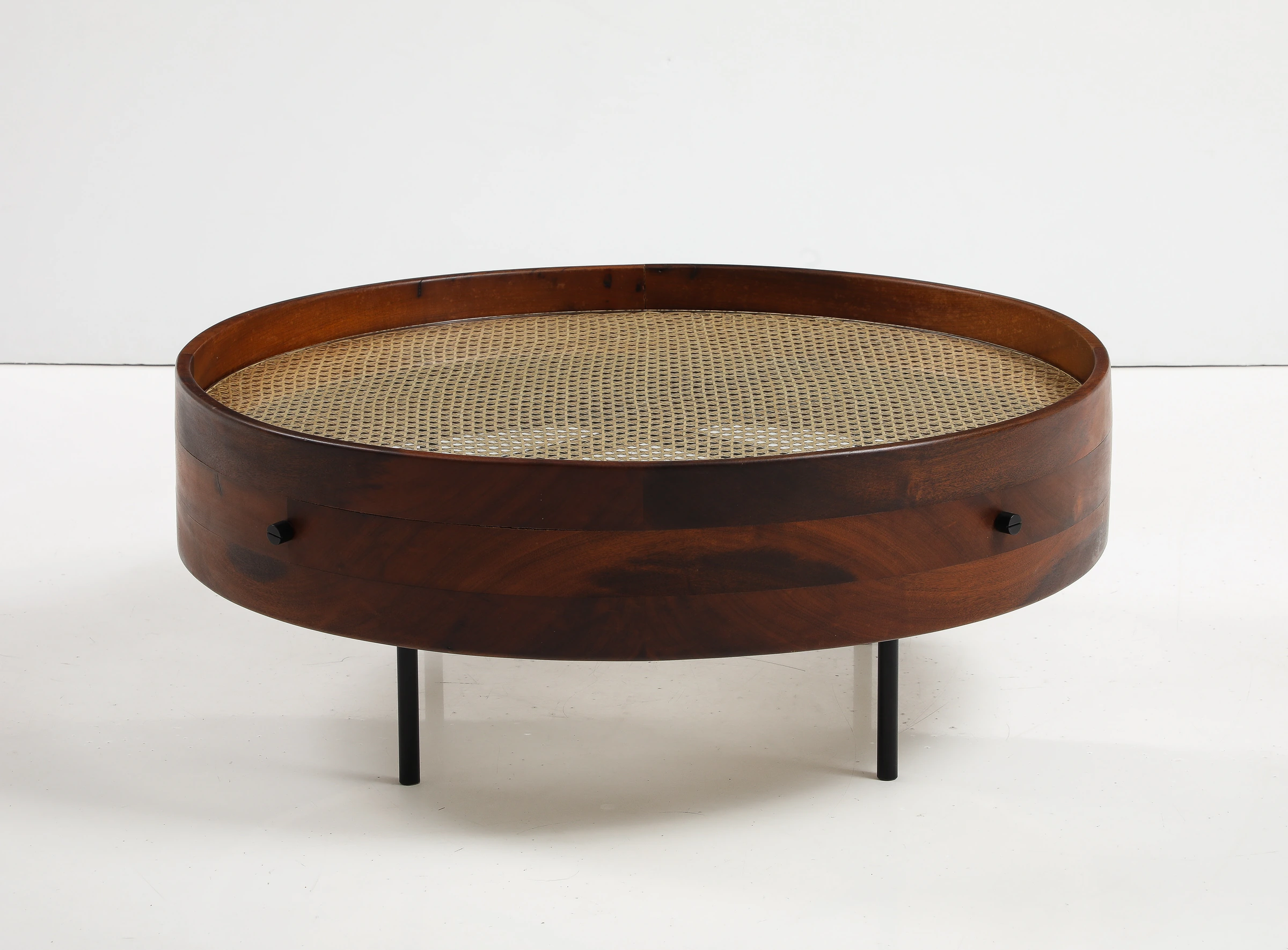 Bernardo round center table, Gustavo Bittencourt — photo 12