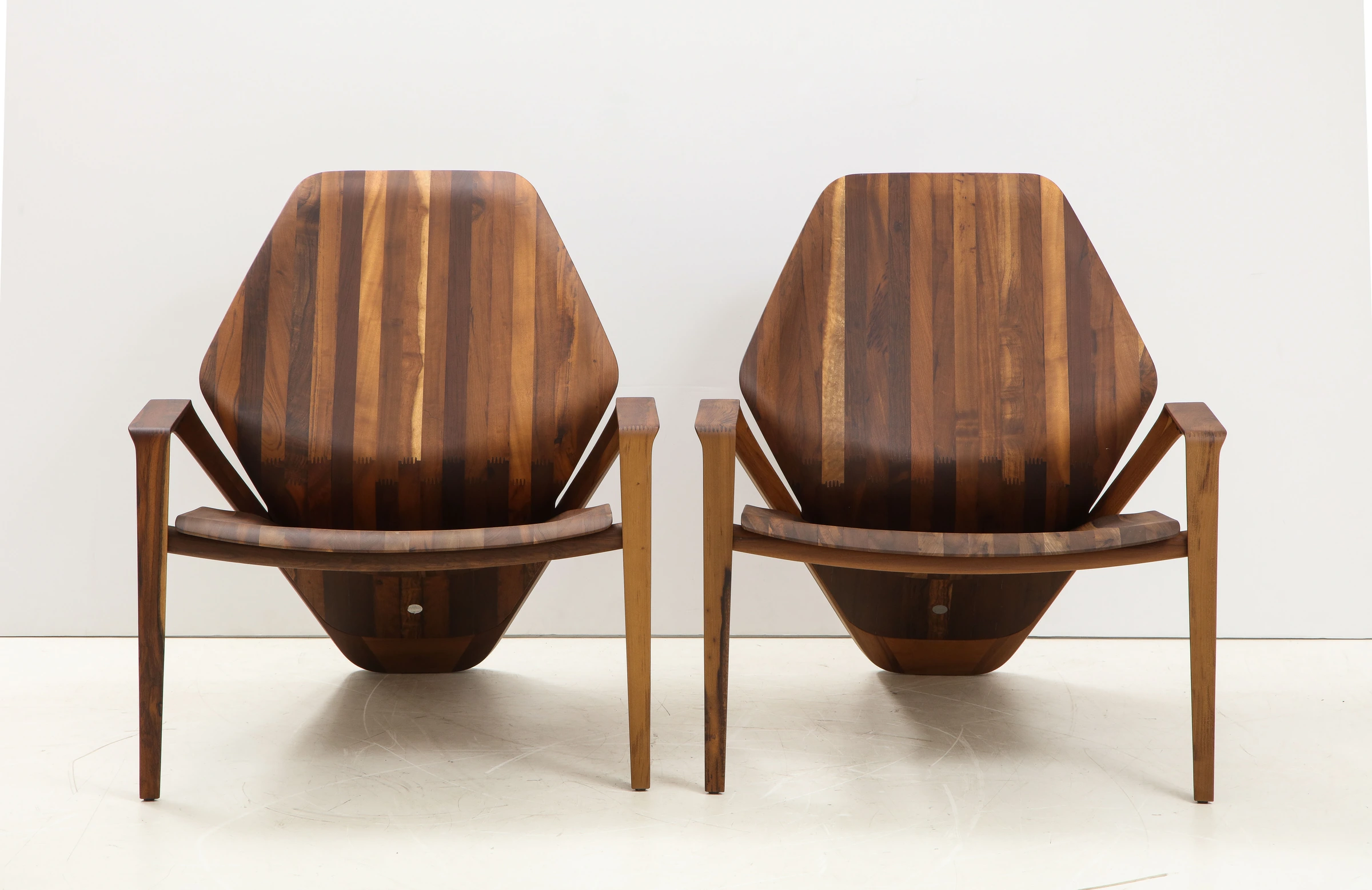 Pair of AVA armchairs, Guto Índio da Costa — photo 4