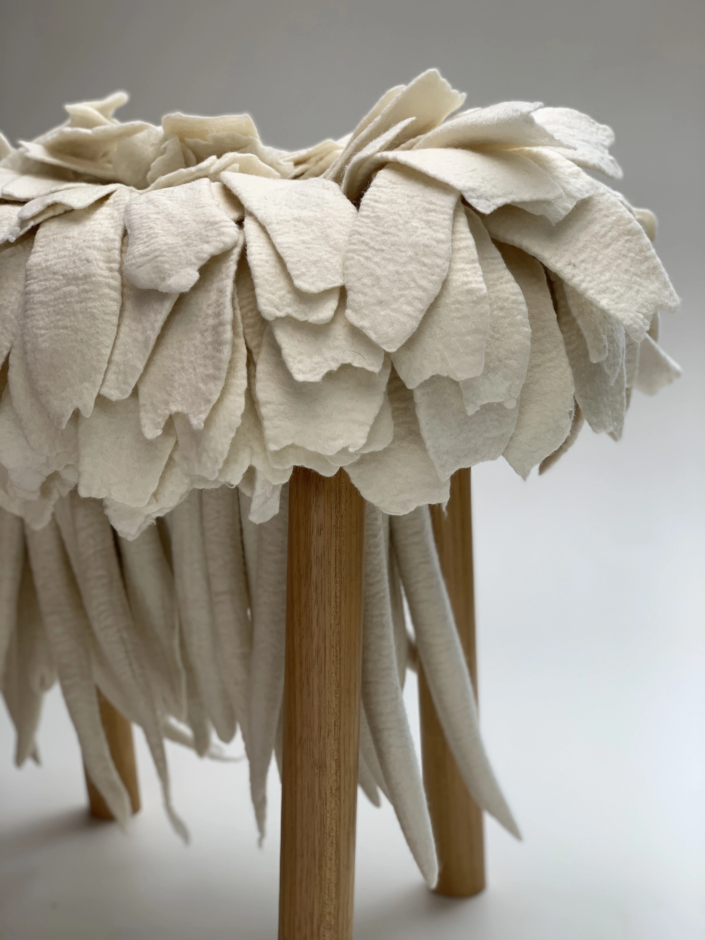Florada stool, Inês Schertel — photo 5