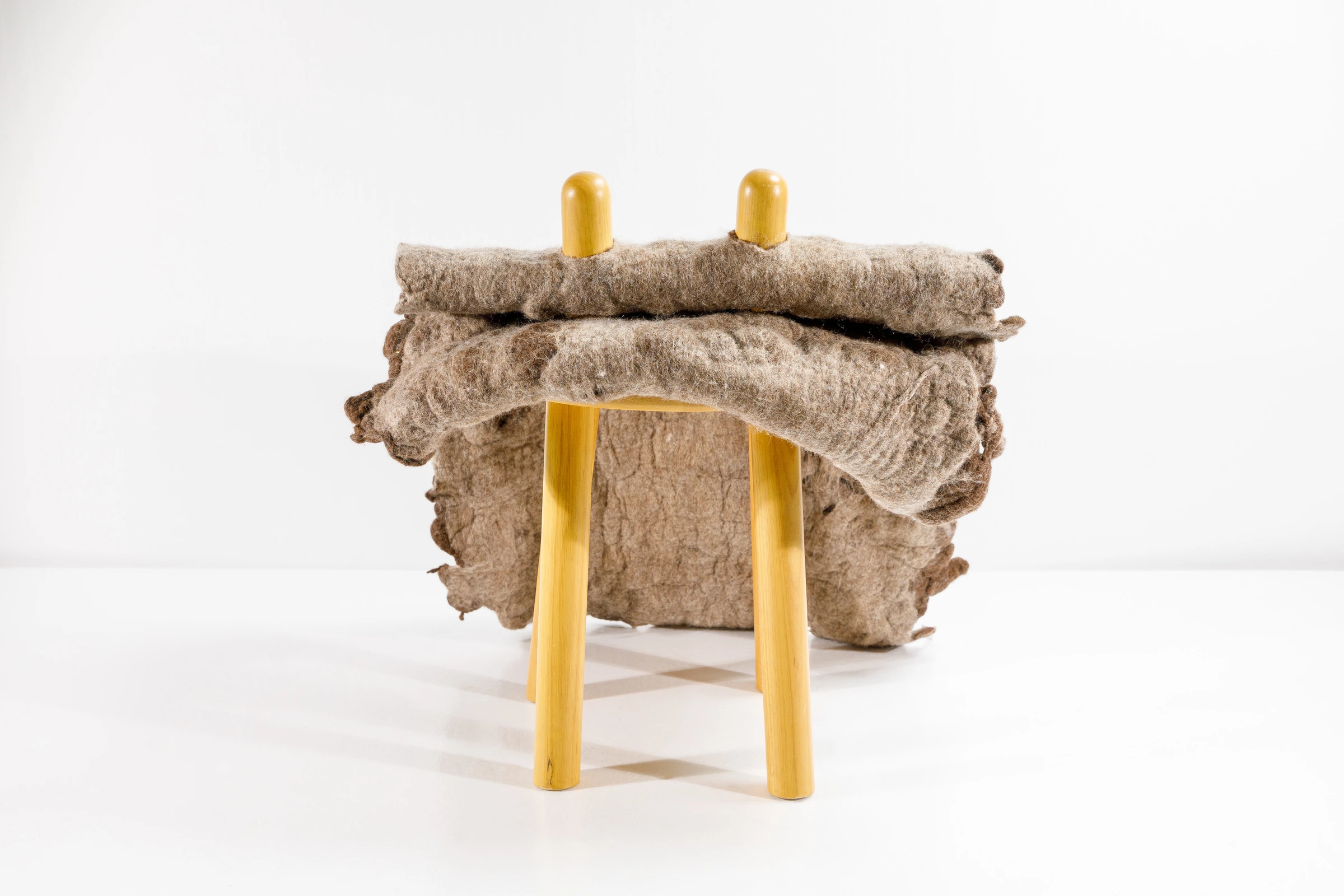 Tapera small chair, Inês Schertel — photo 4