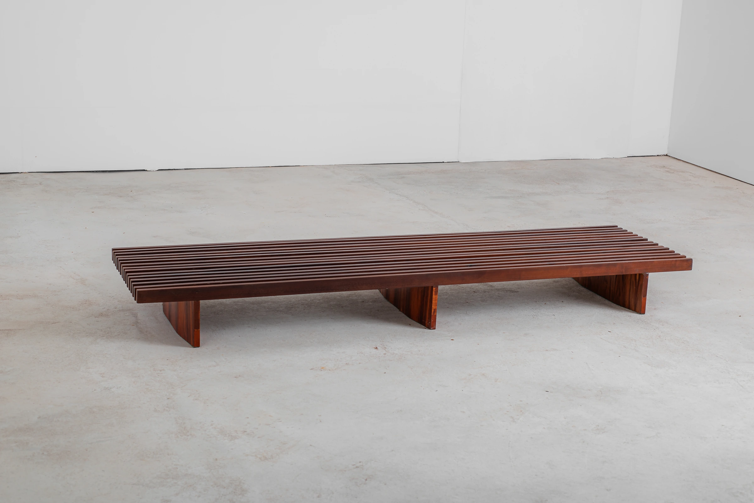 Bench, Joaquim Tenreiro — photo 4