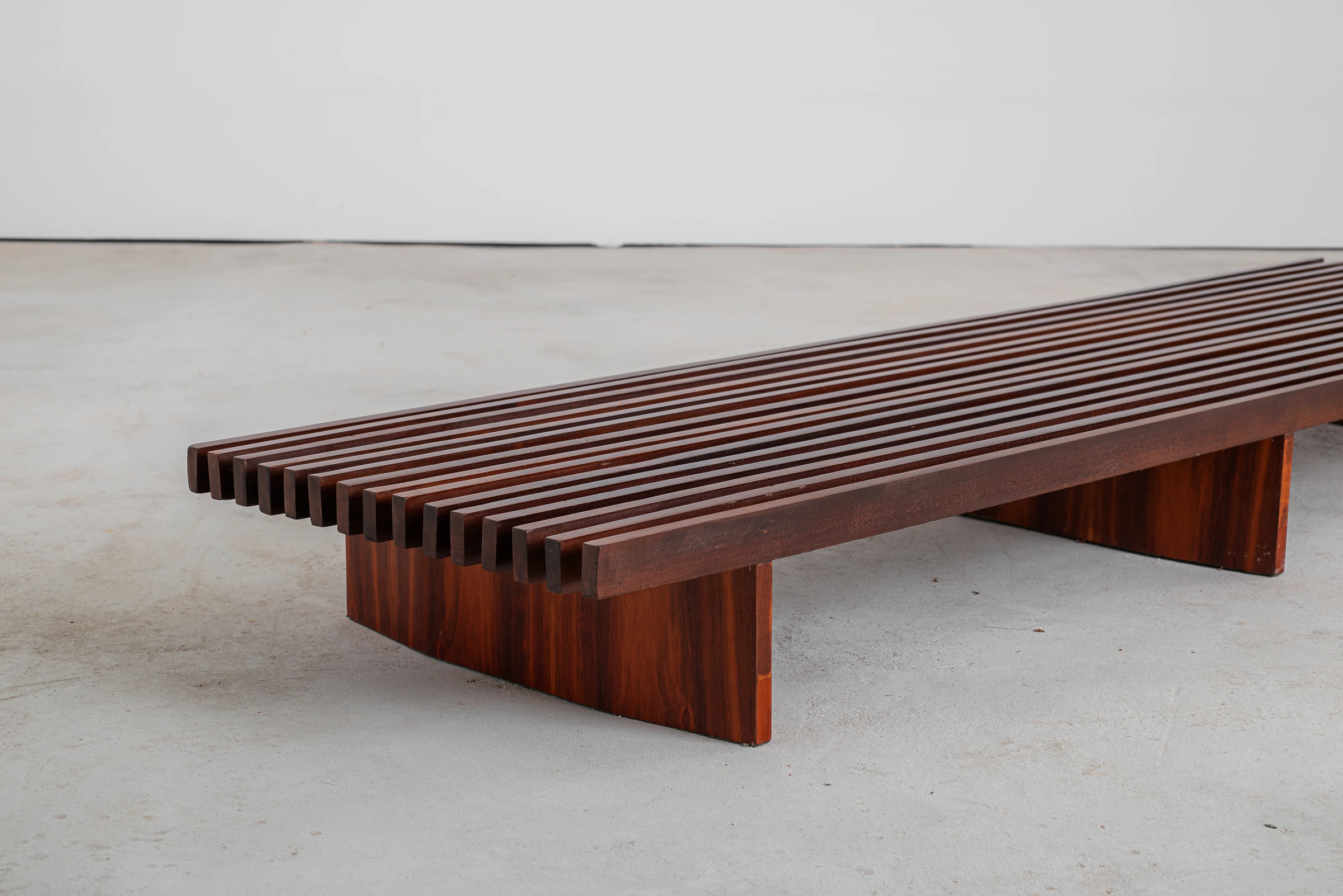 Bench, Joaquim Tenreiro — photo 12