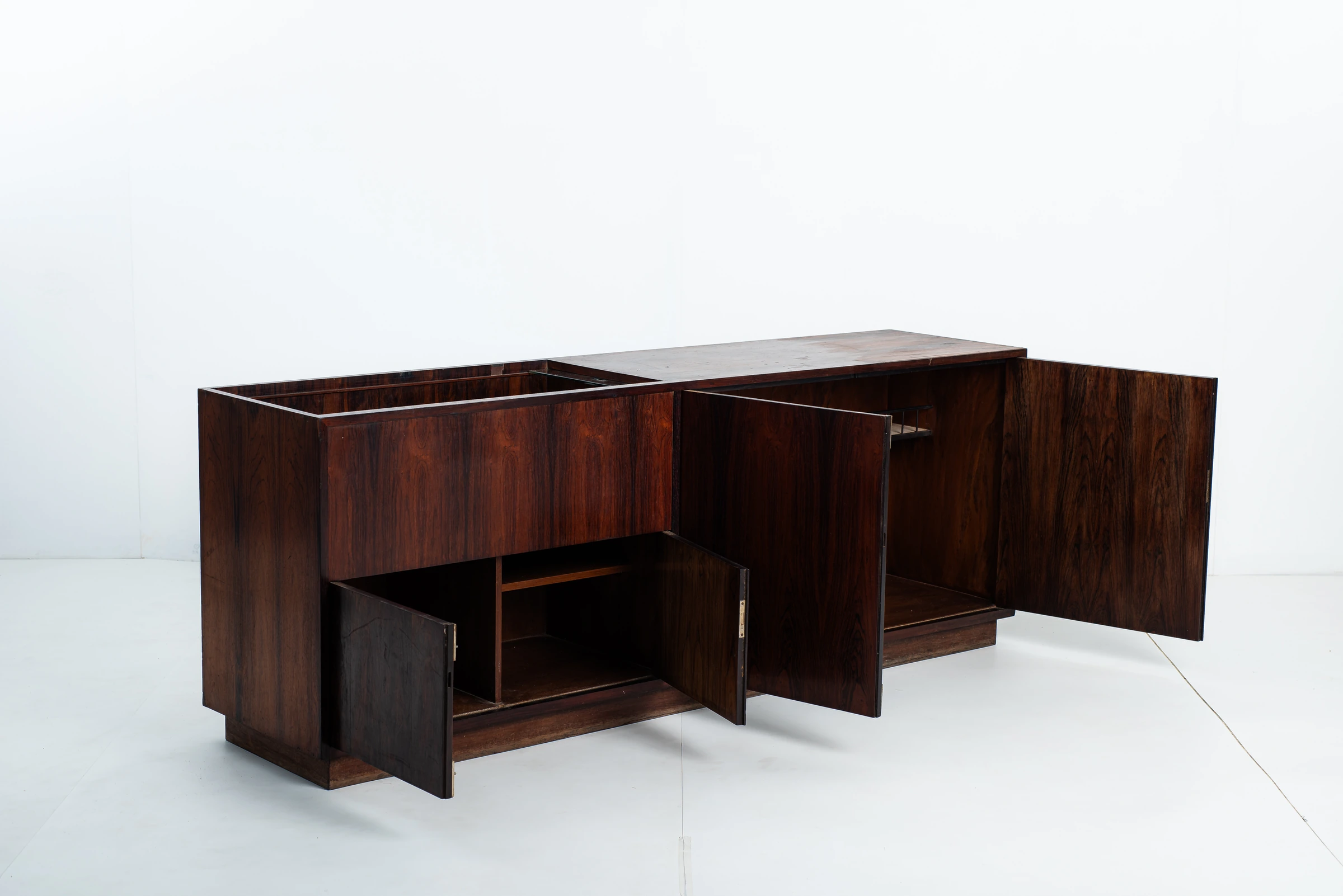 Buffet, Joaquim Tenreiro — photo 10