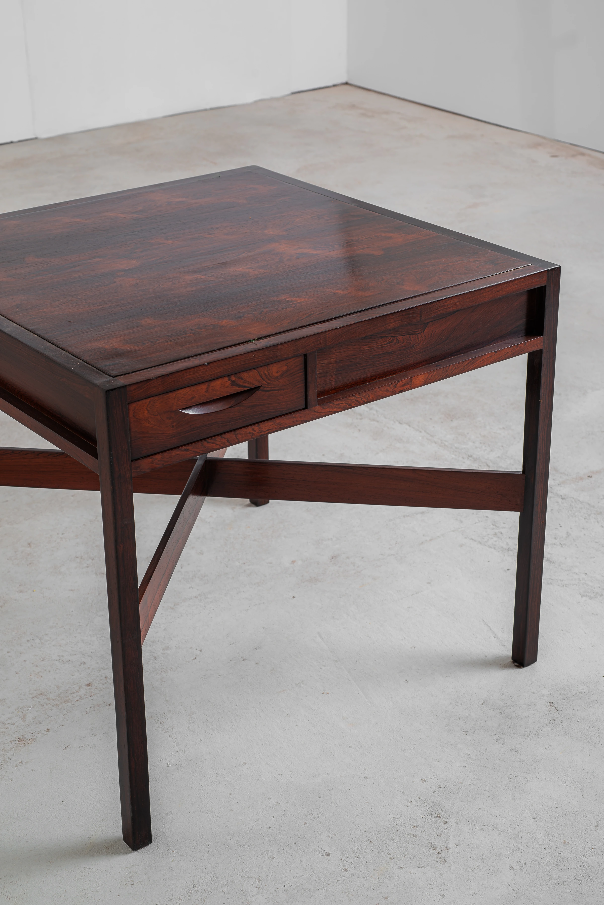 Game table, Joaquim Tenreiro — photo 9