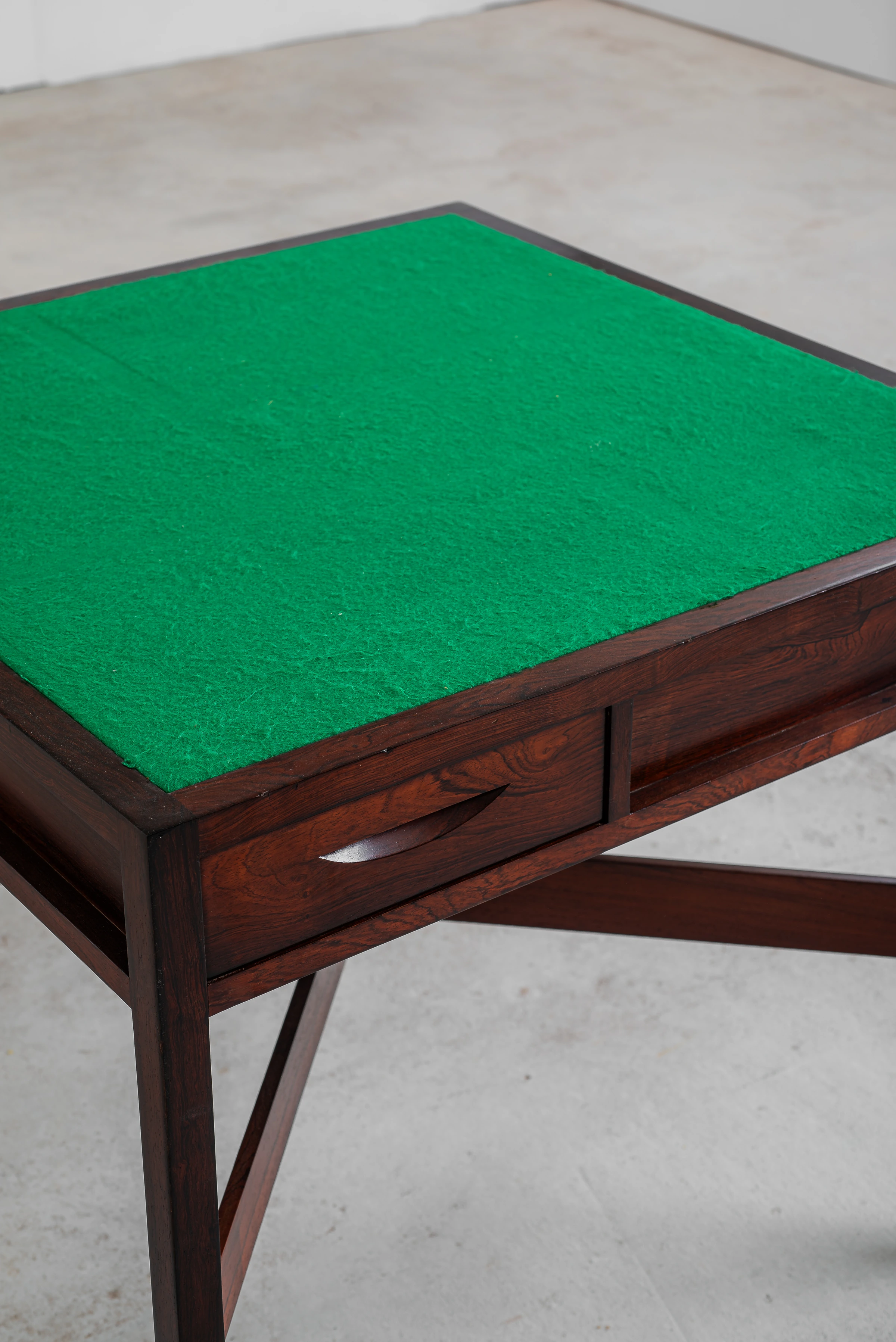 Game table, Joaquim Tenreiro — photo 11