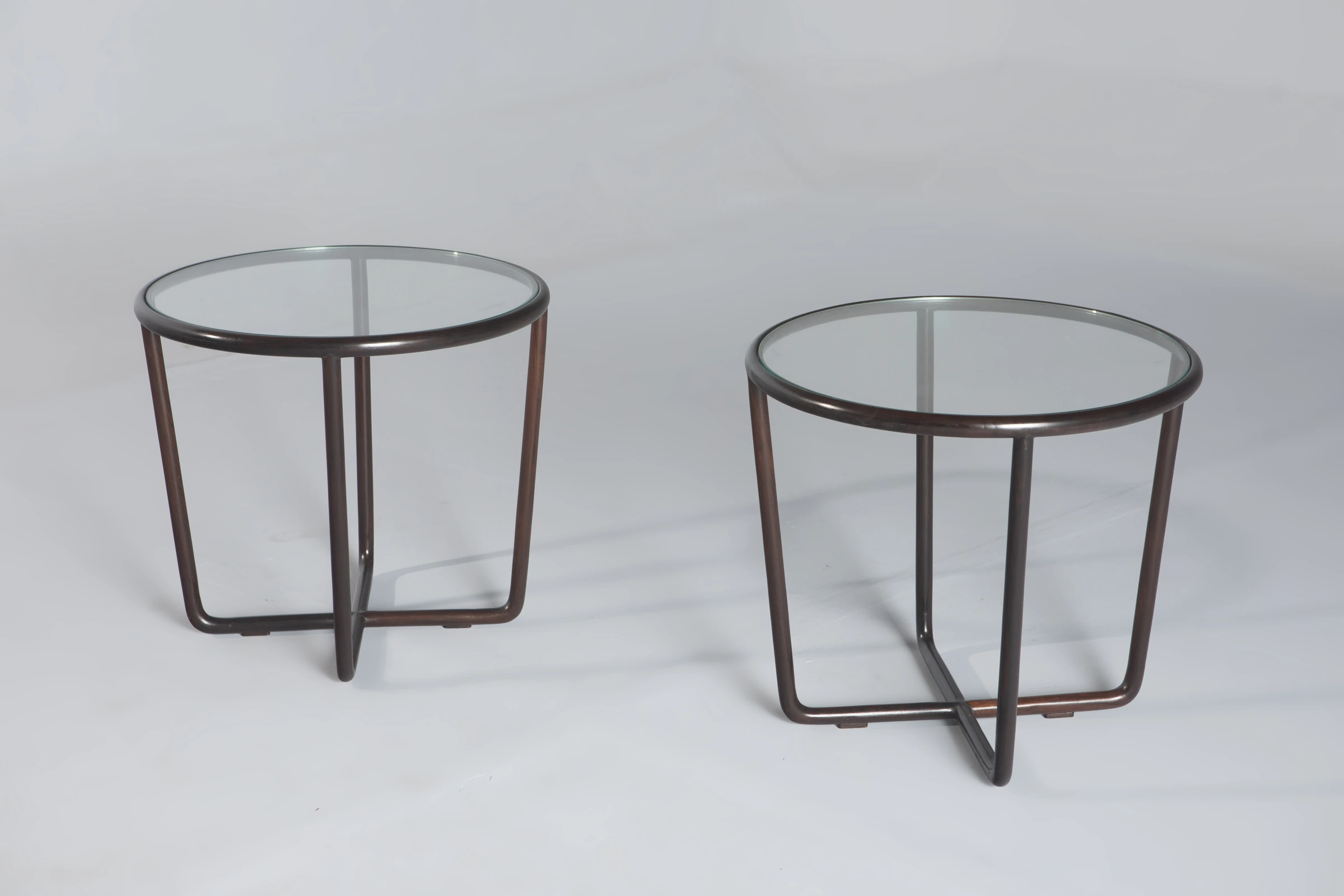 Pair of side tables, Joaquim Tenreiro — photo 2