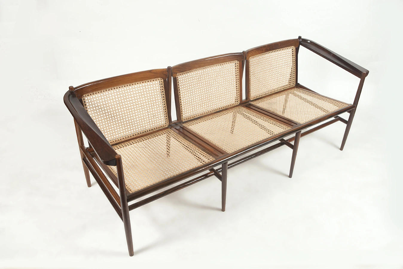 Palhinha settee — Joaquim Tenreiro