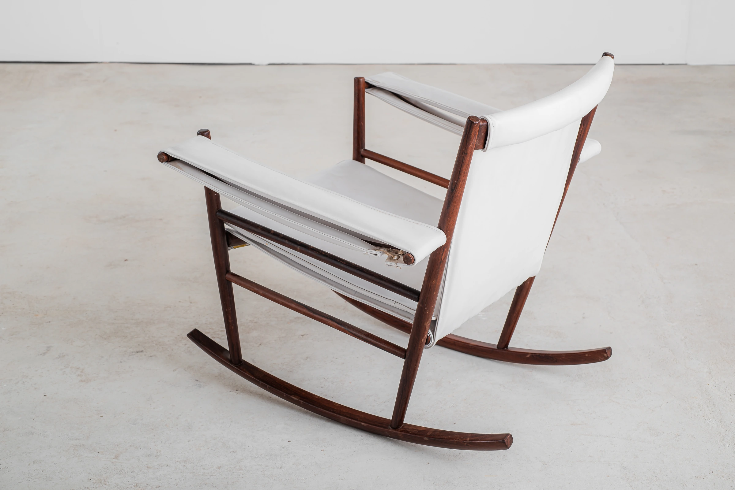Rocking chair, Joaquim Tenreiro — photo 5