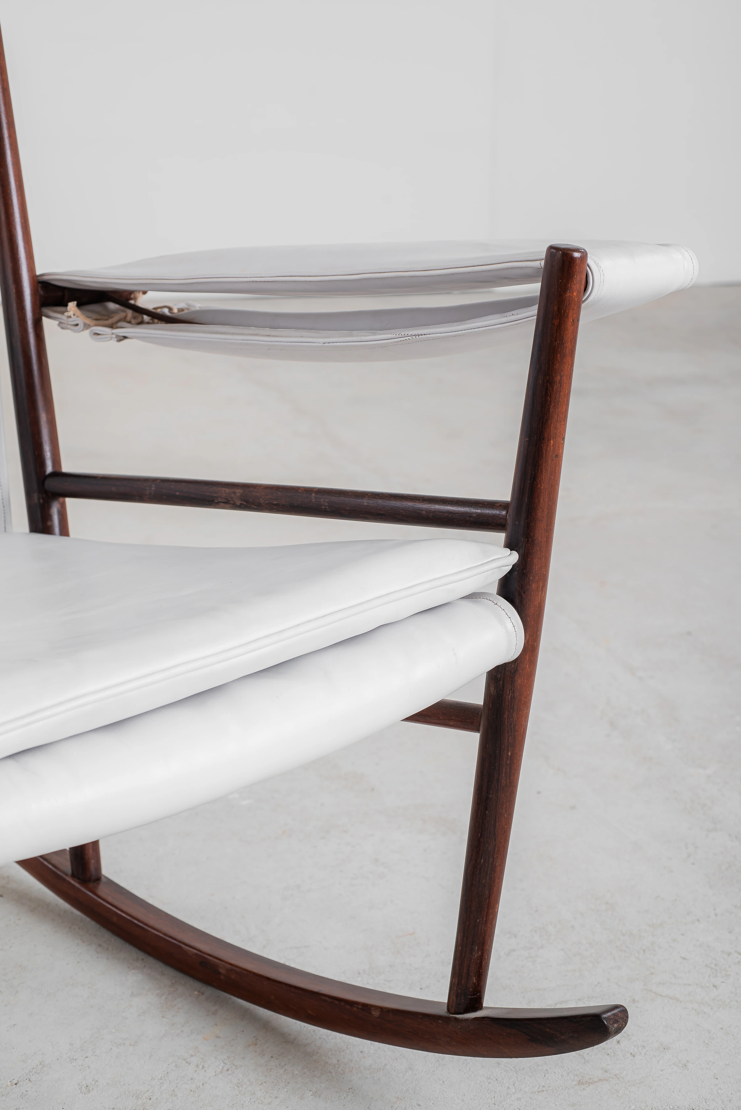 Rocking chair, Joaquim Tenreiro — photo 6