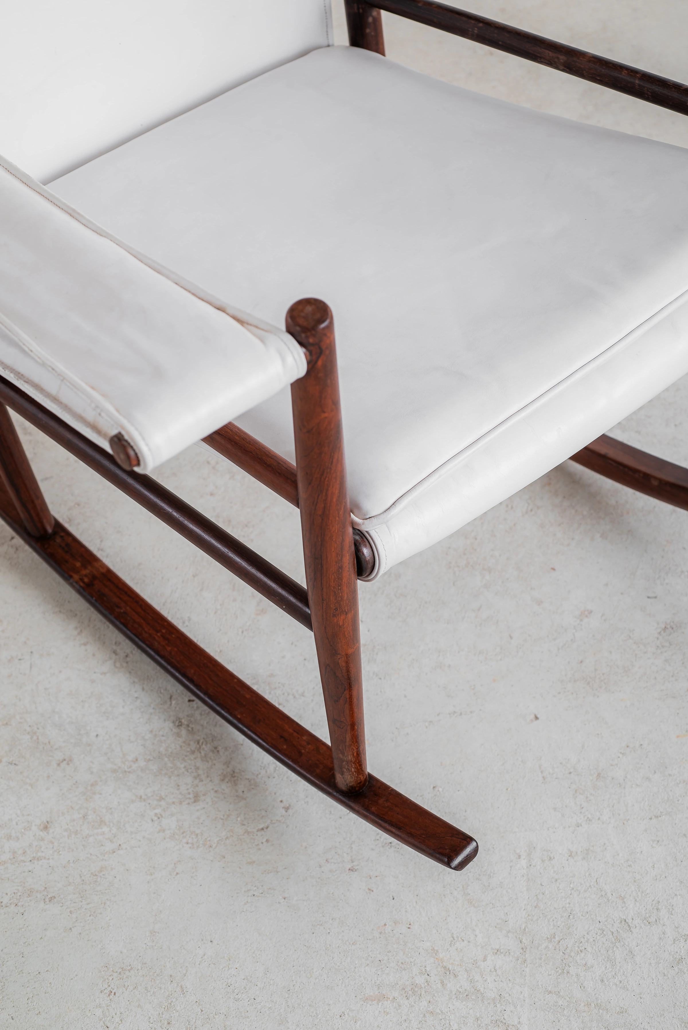 Rocking chair, Joaquim Tenreiro — photo 9