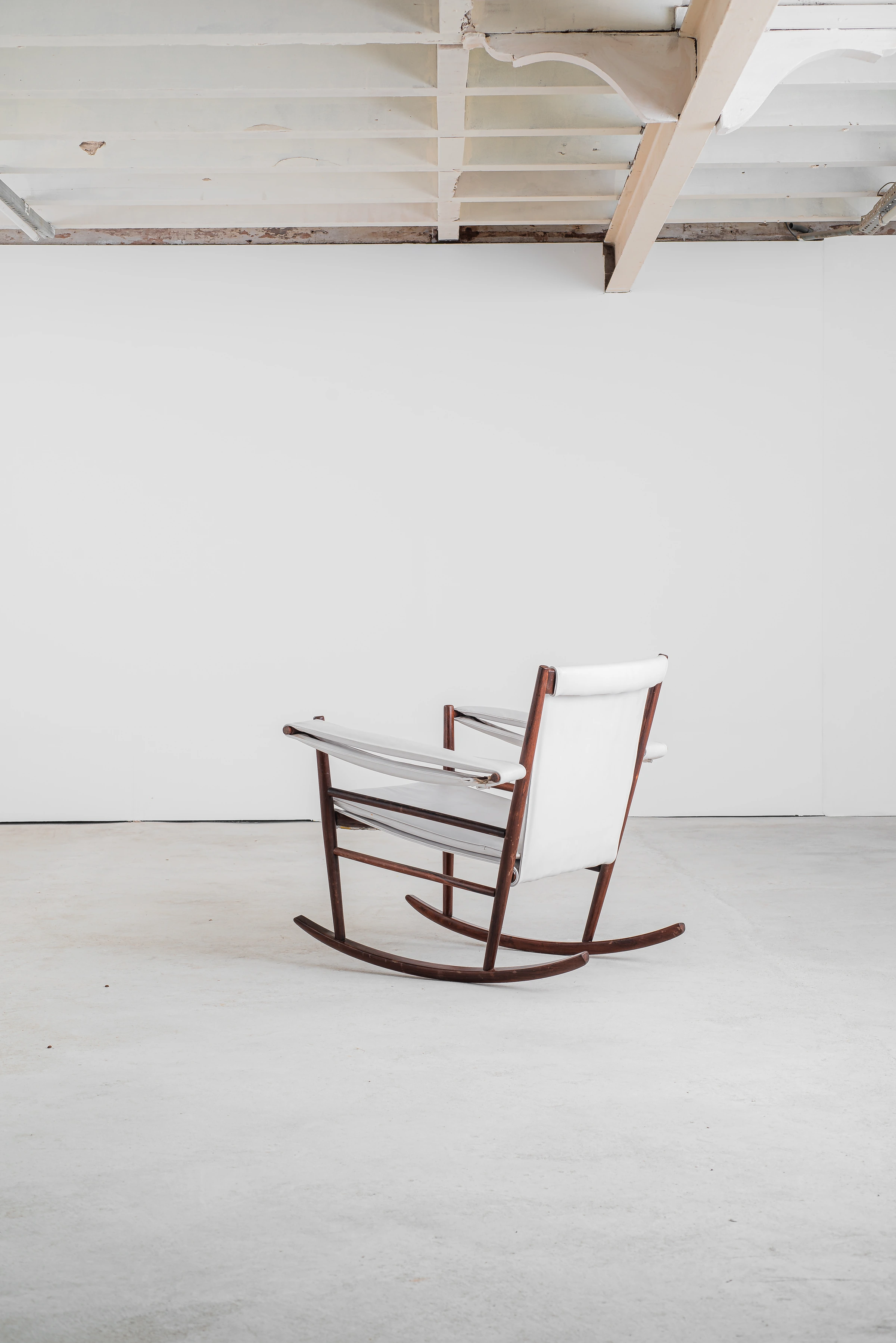 Rocking chair, Joaquim Tenreiro — photo 11