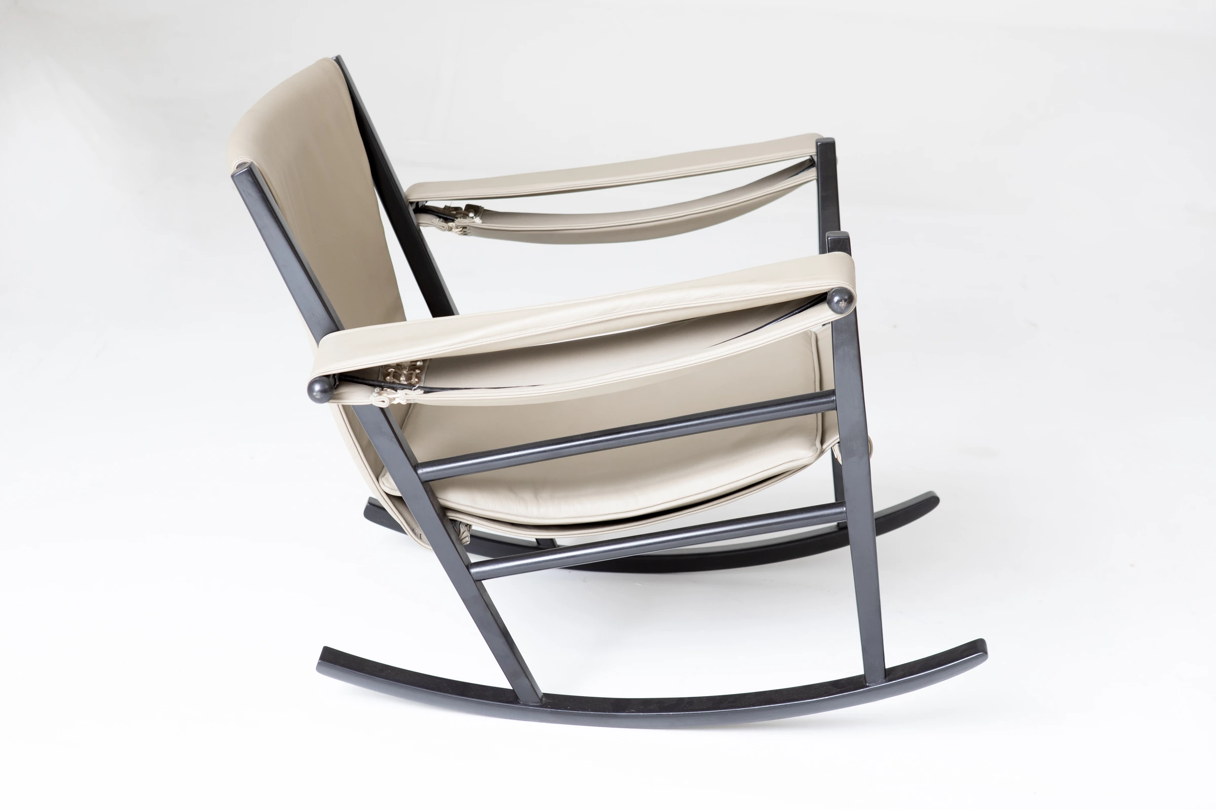 Rocking chair, Joaquim Tenreiro — photo 4