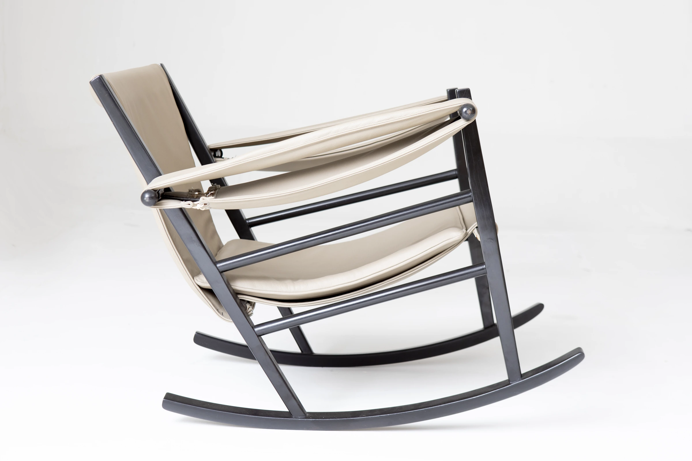 Rocking chair, Joaquim Tenreiro — photo 5