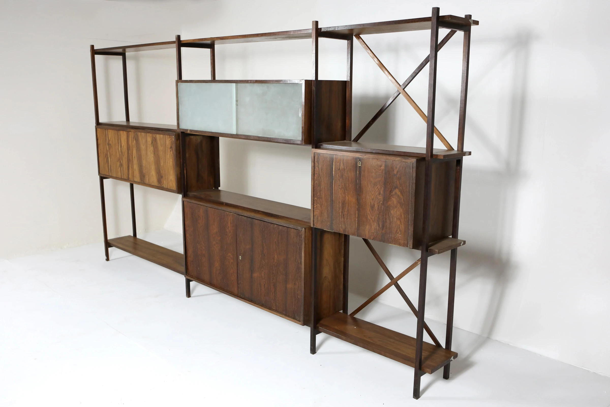 Shelf, Joaquim Tenreiro — photo 2