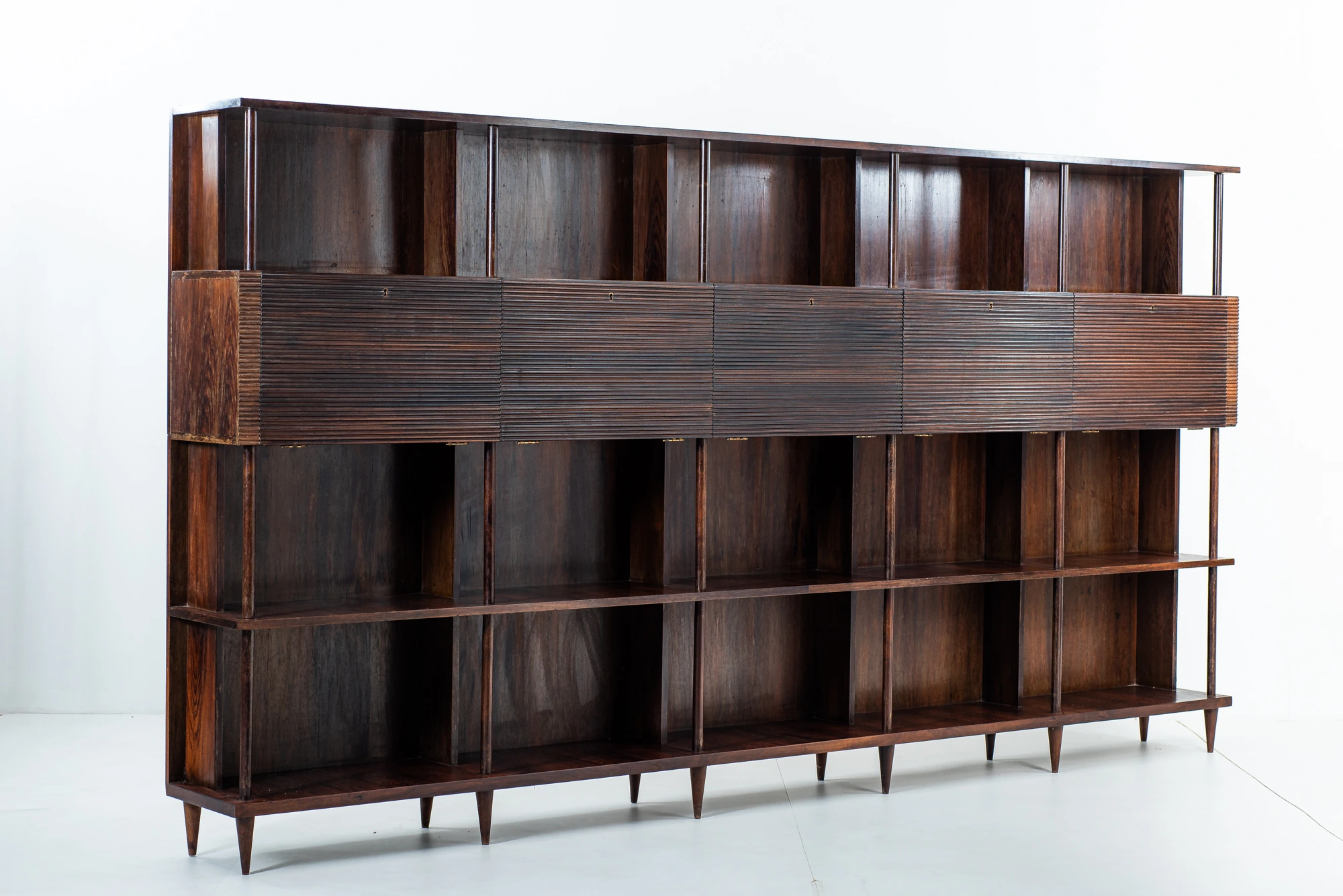 Shelf, Joaquim Tenreiro — photo 4