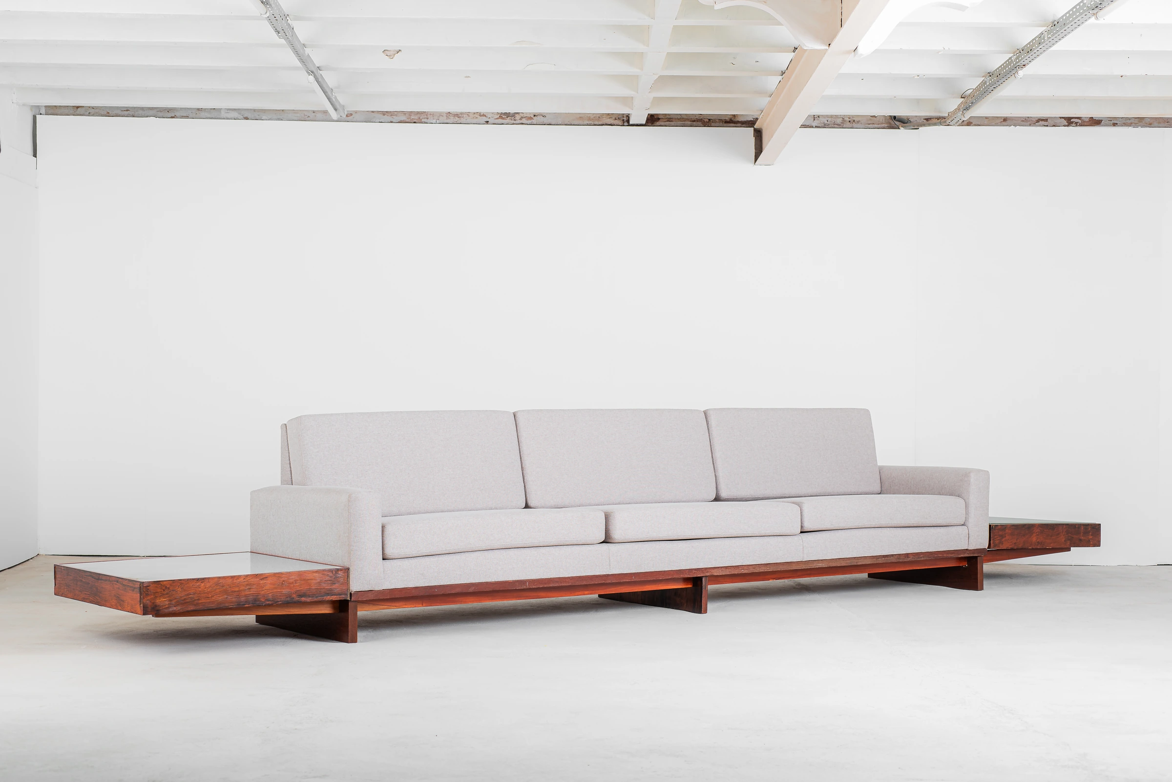 Sofa with side tables, Joaquim Tenreiro — photo 10