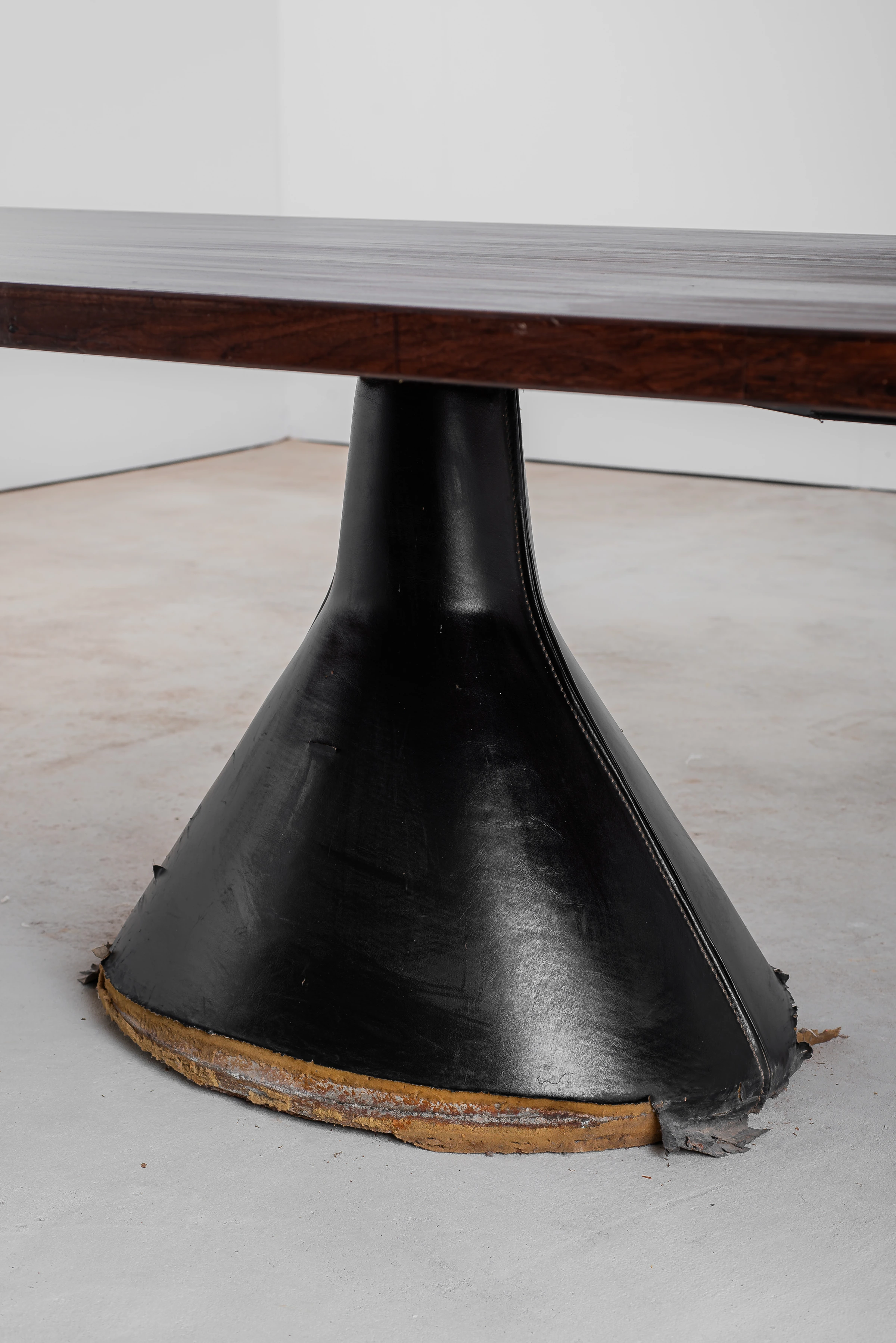 Guanabara table, Jorge Zalszupin — photo 12