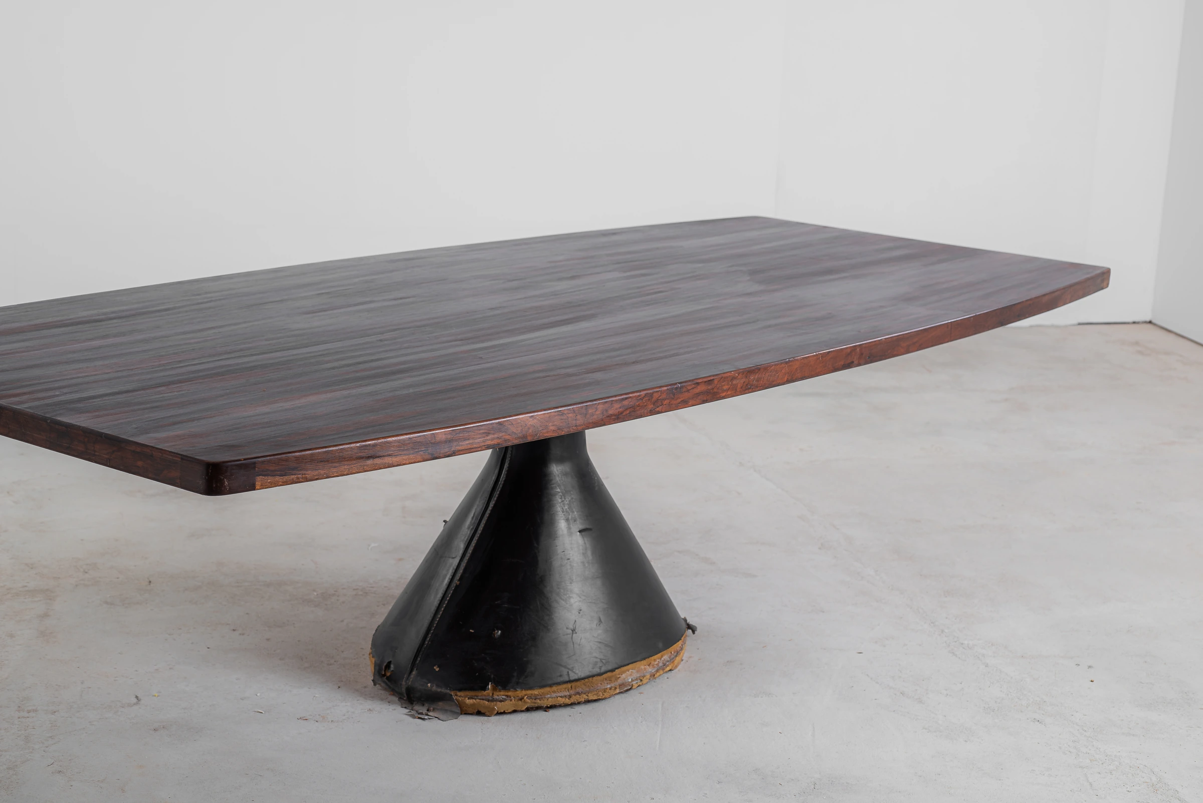 Guanabara table, Jorge Zalszupin — photo 16