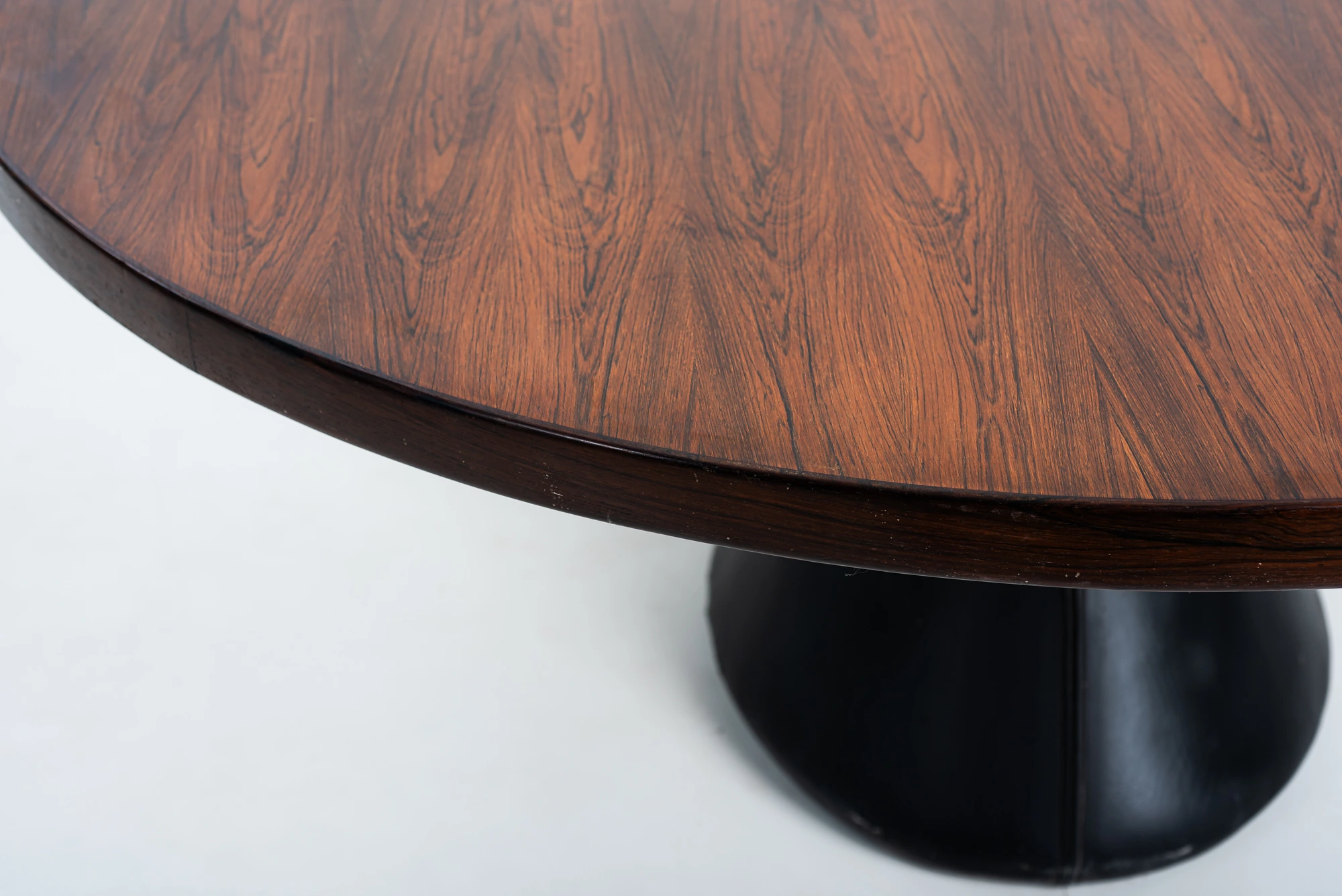 Guarujá table, Jorge Zalszupin — photo 6