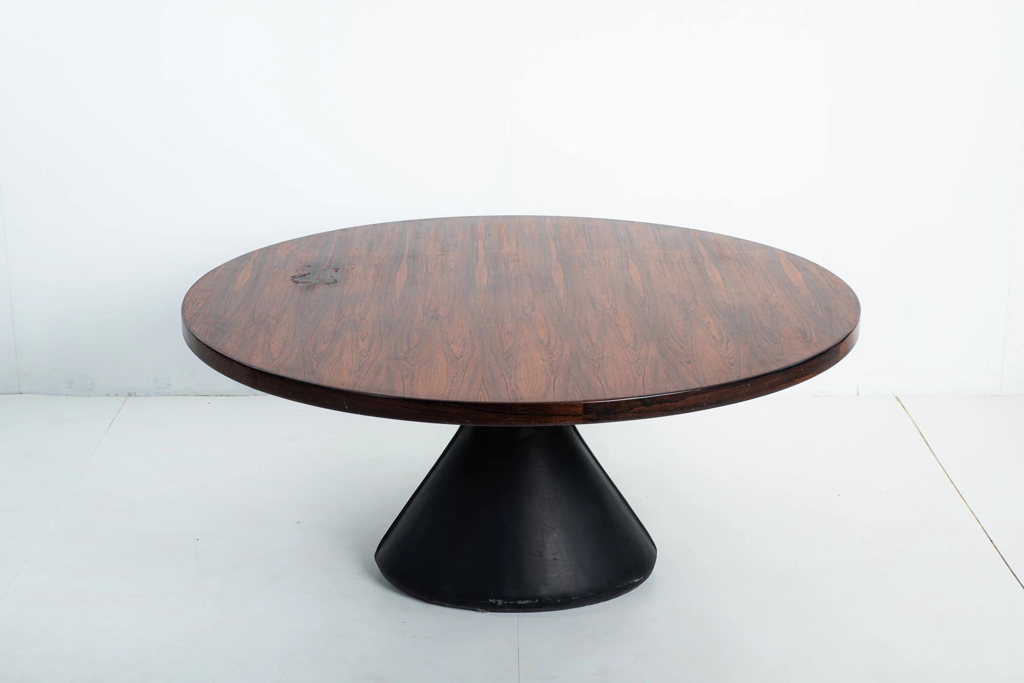 Guarujá table, Jorge Zalszupin — photo 12