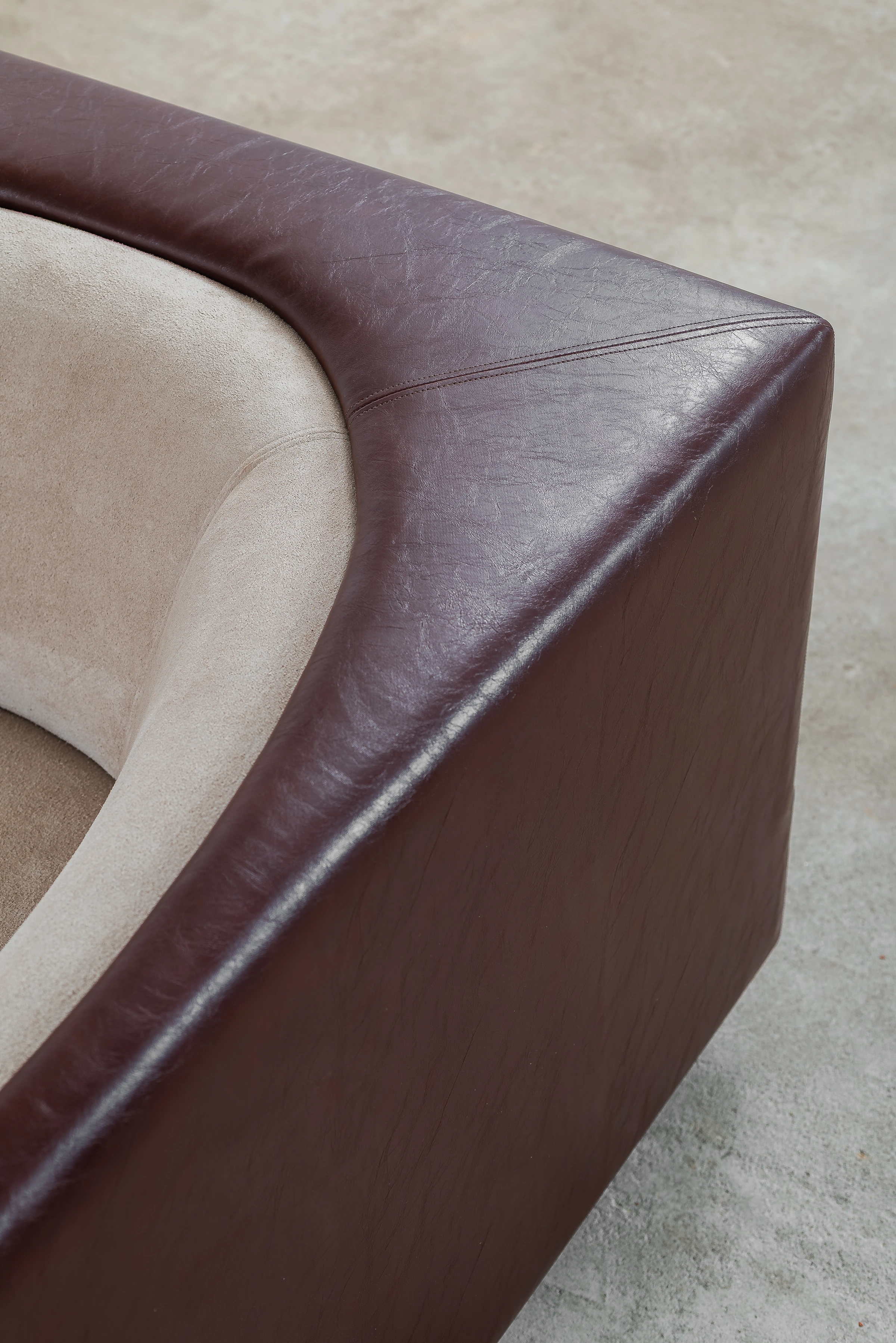 Pair of Cubo armchairs, Jorge Zalszupin — photo 5