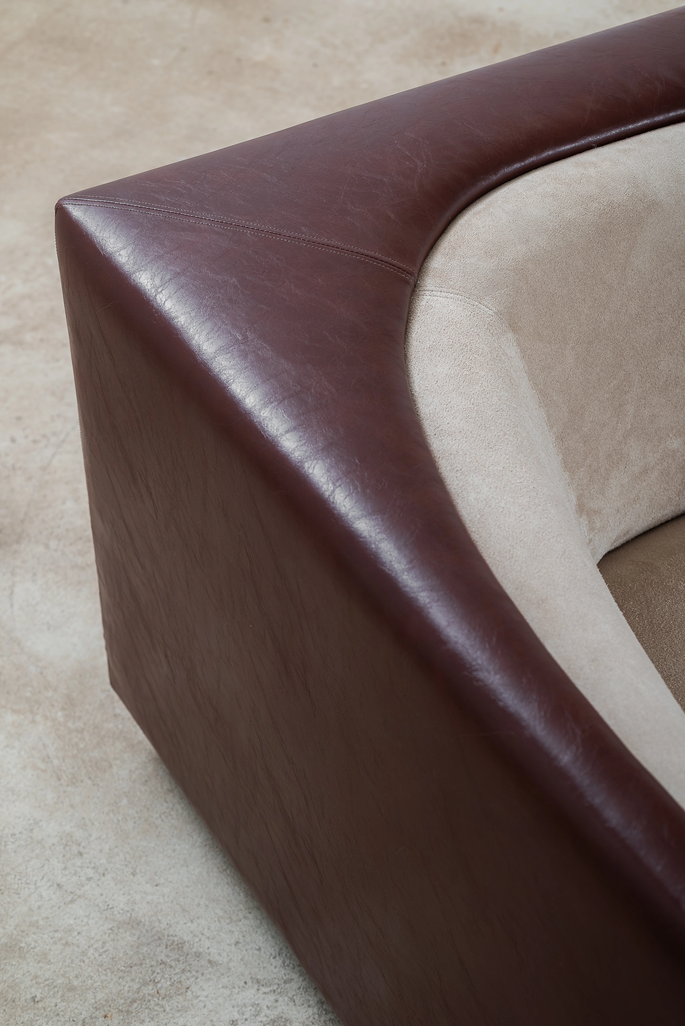 Pair of Cubo armchairs, Jorge Zalszupin — photo 13