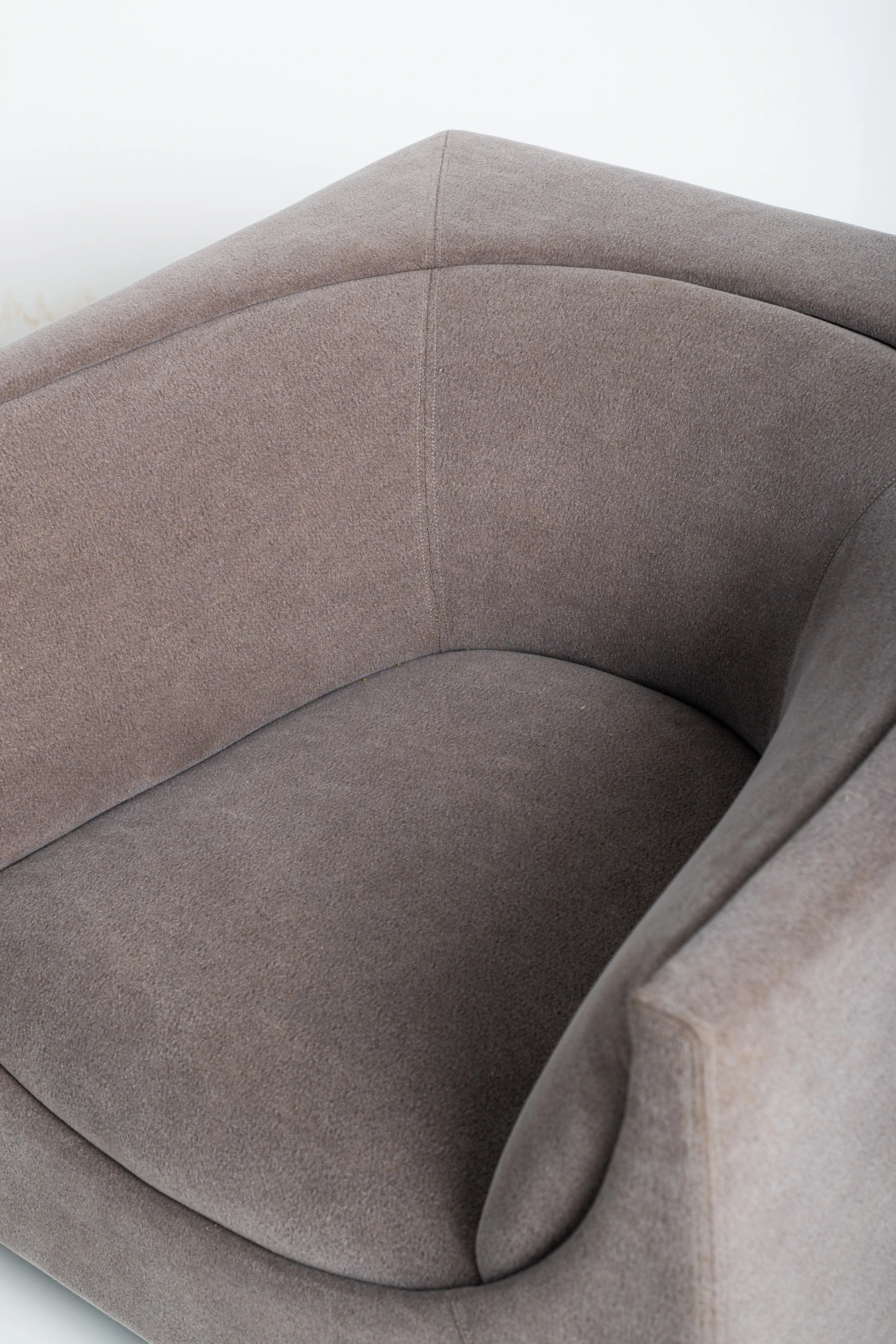 Pair of Cubo armchairs, Jorge Zalszupin — photo 6