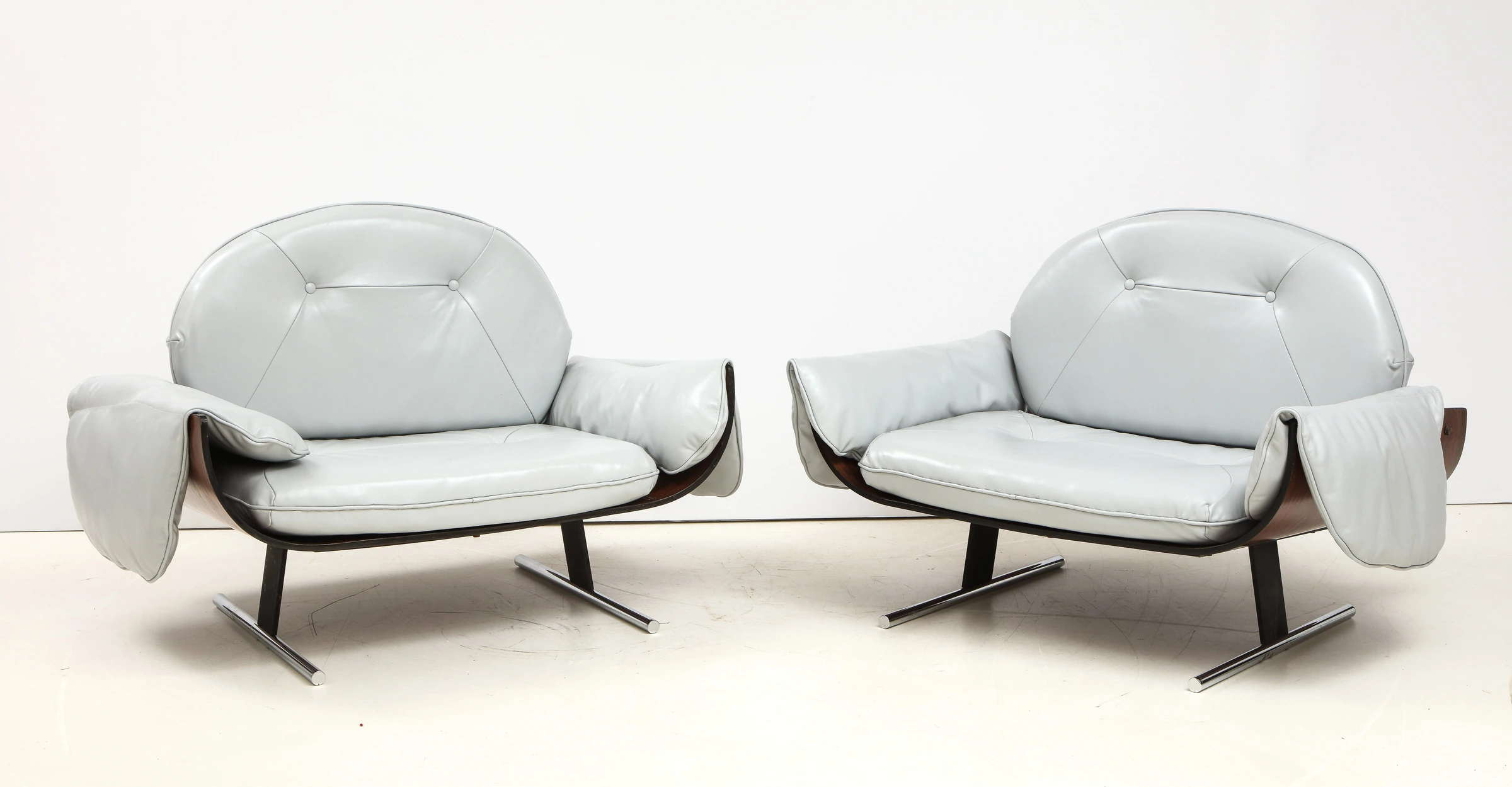 Pair of Presidencial armchair, Jorge Zalszupin — photo 3