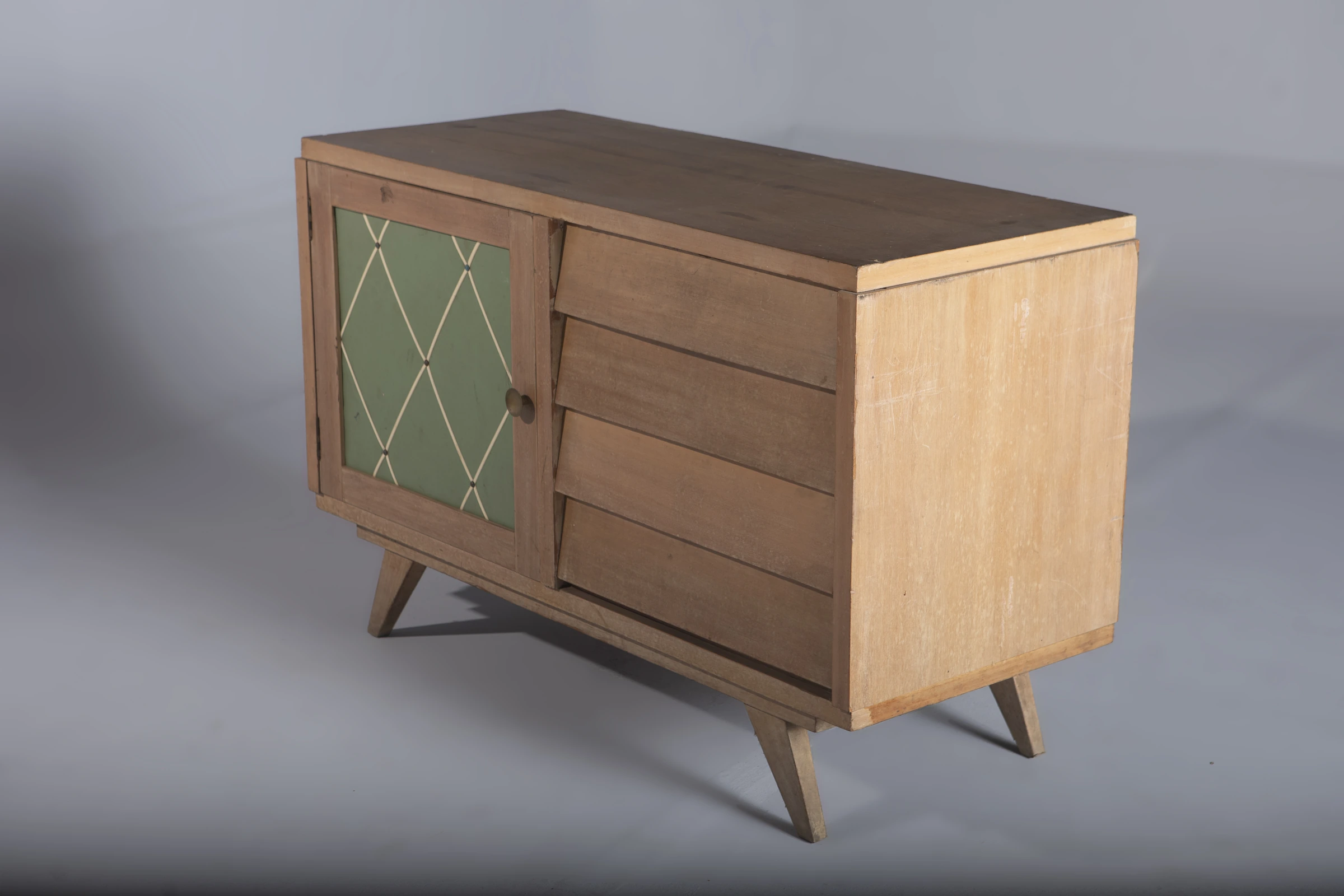 Cabinet — José Zanine Caldas