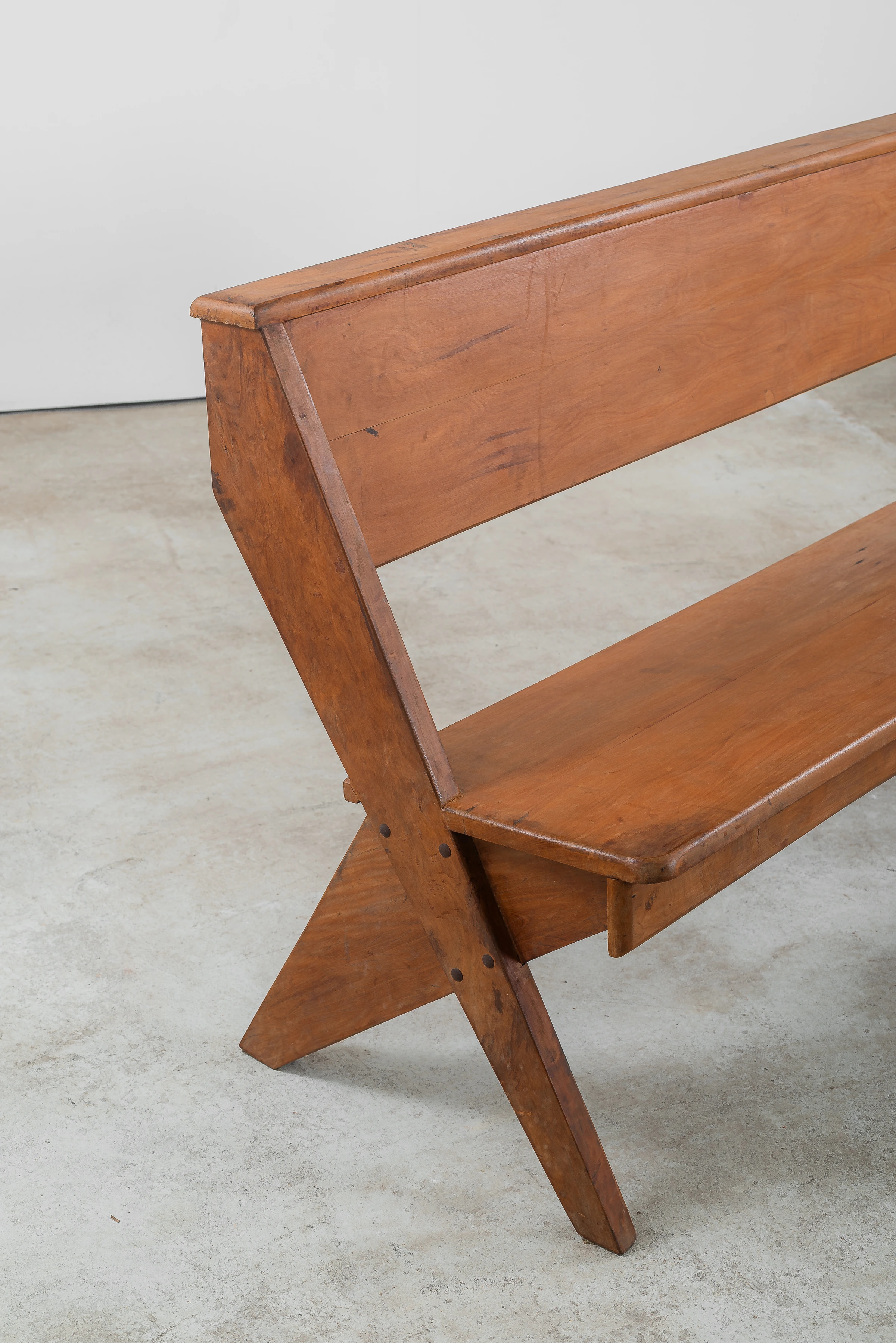 Church bench, José Zanine Caldas — photo 8